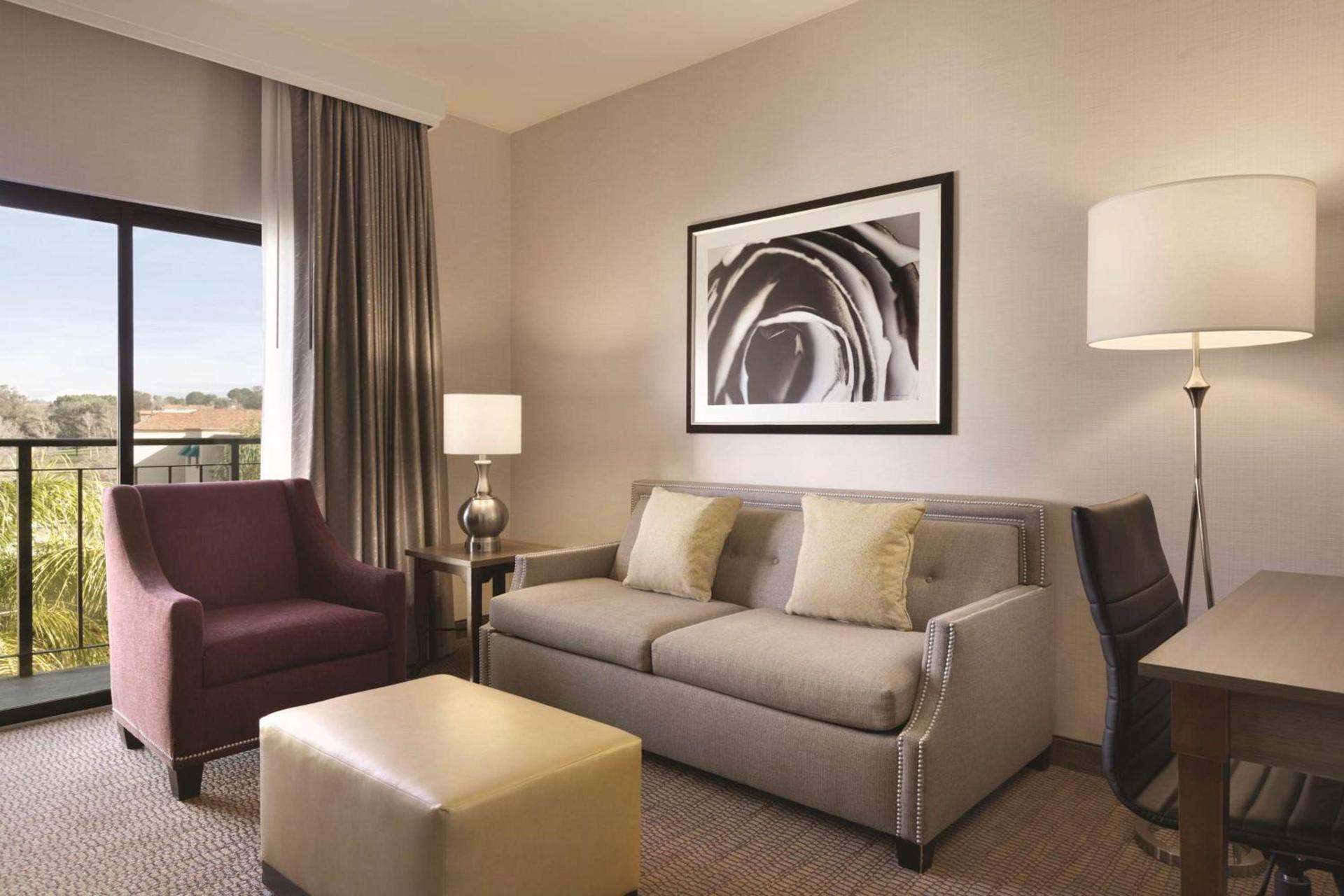 Embassy Suites by Hilton Temecula Valley Wine Country photo 22