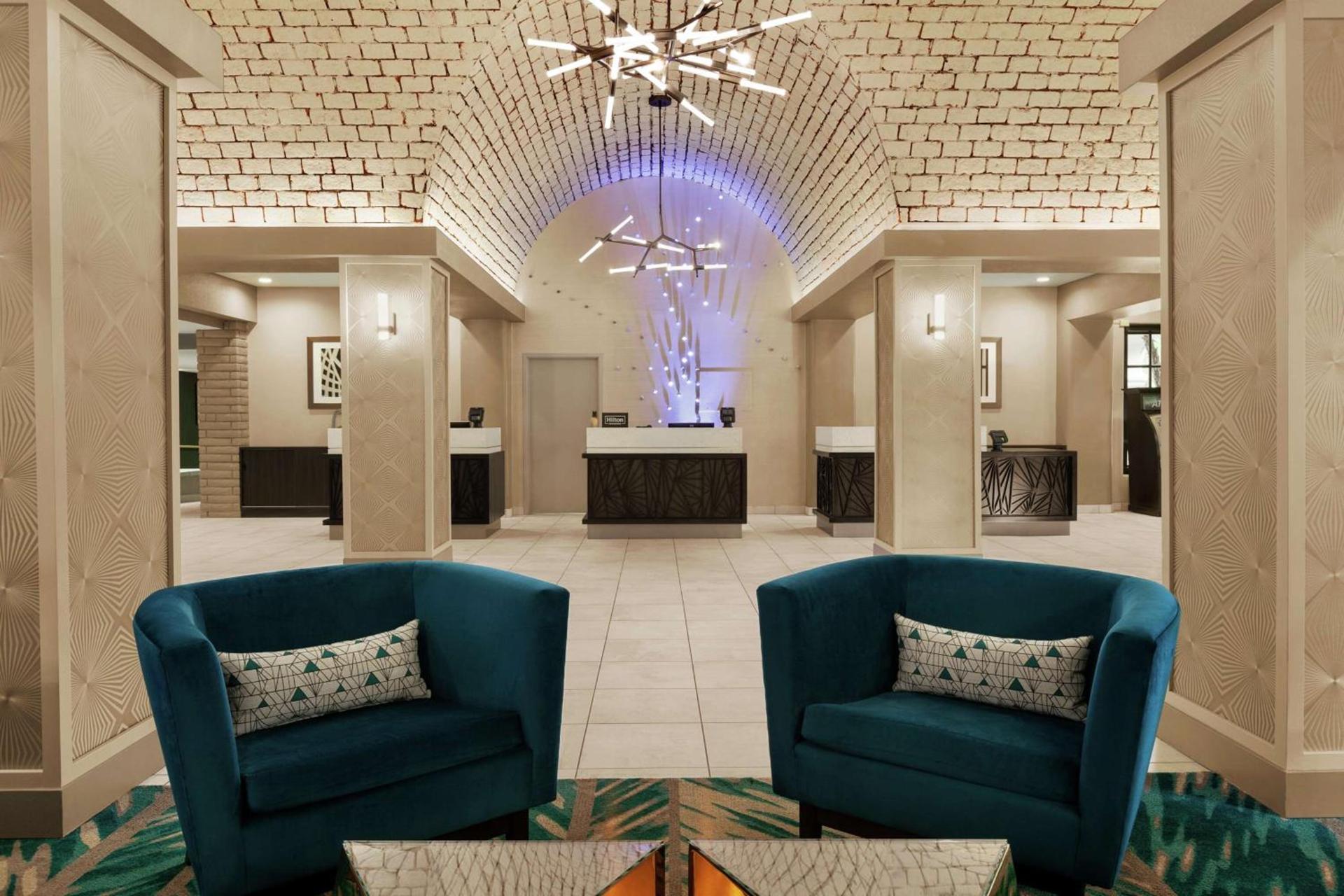 Embassy Suites by Hilton Arcadia-Pasadena Area photo 3
