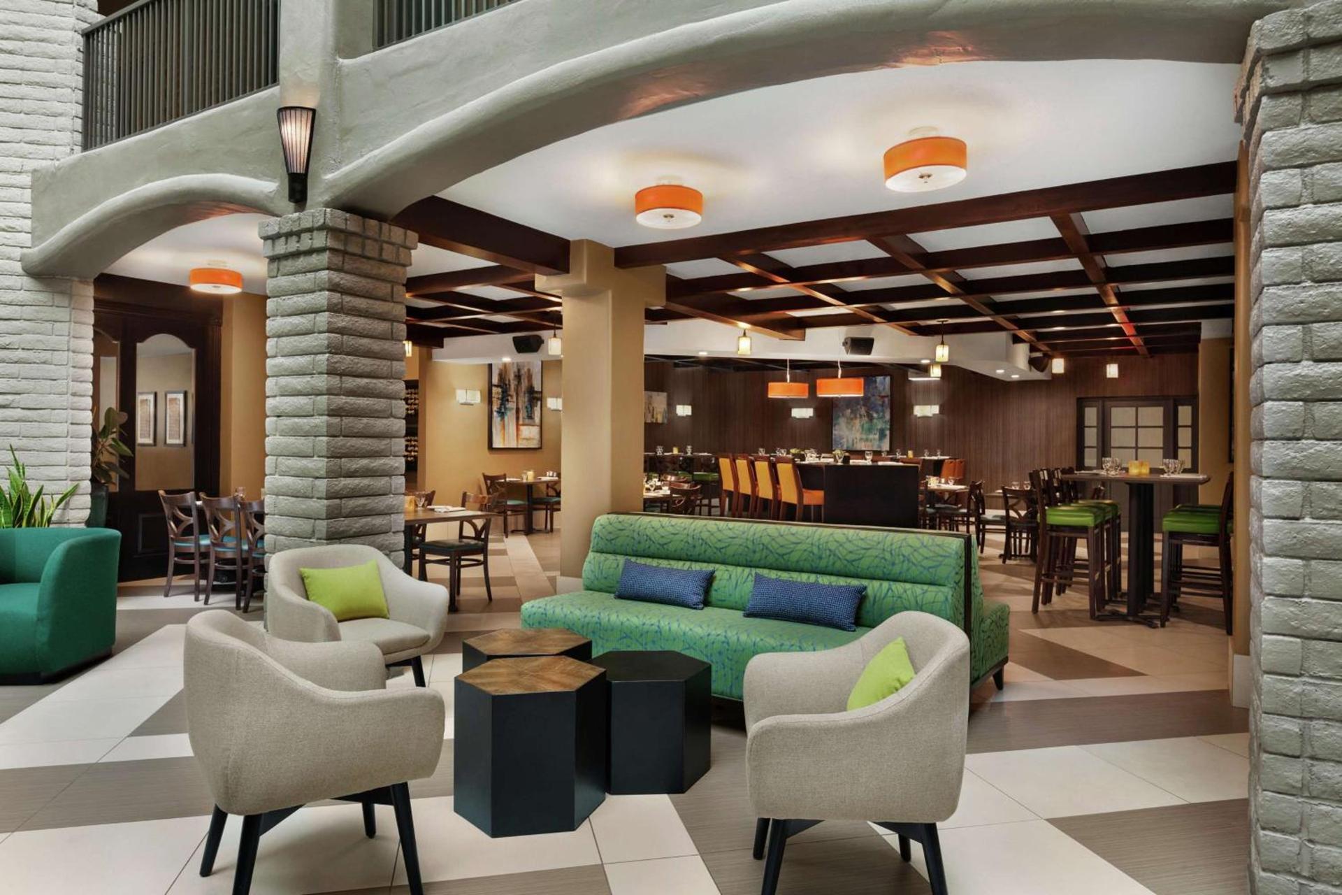 Embassy Suites by Hilton Arcadia-Pasadena Area photo 9