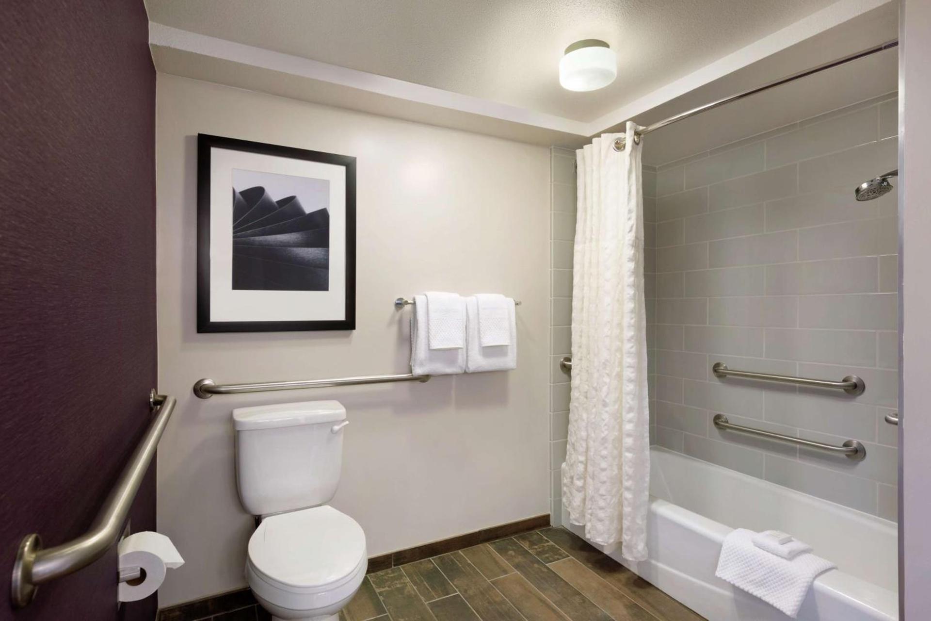 Embassy Suites by Hilton Santa Ana Orange County Airport photo 27
