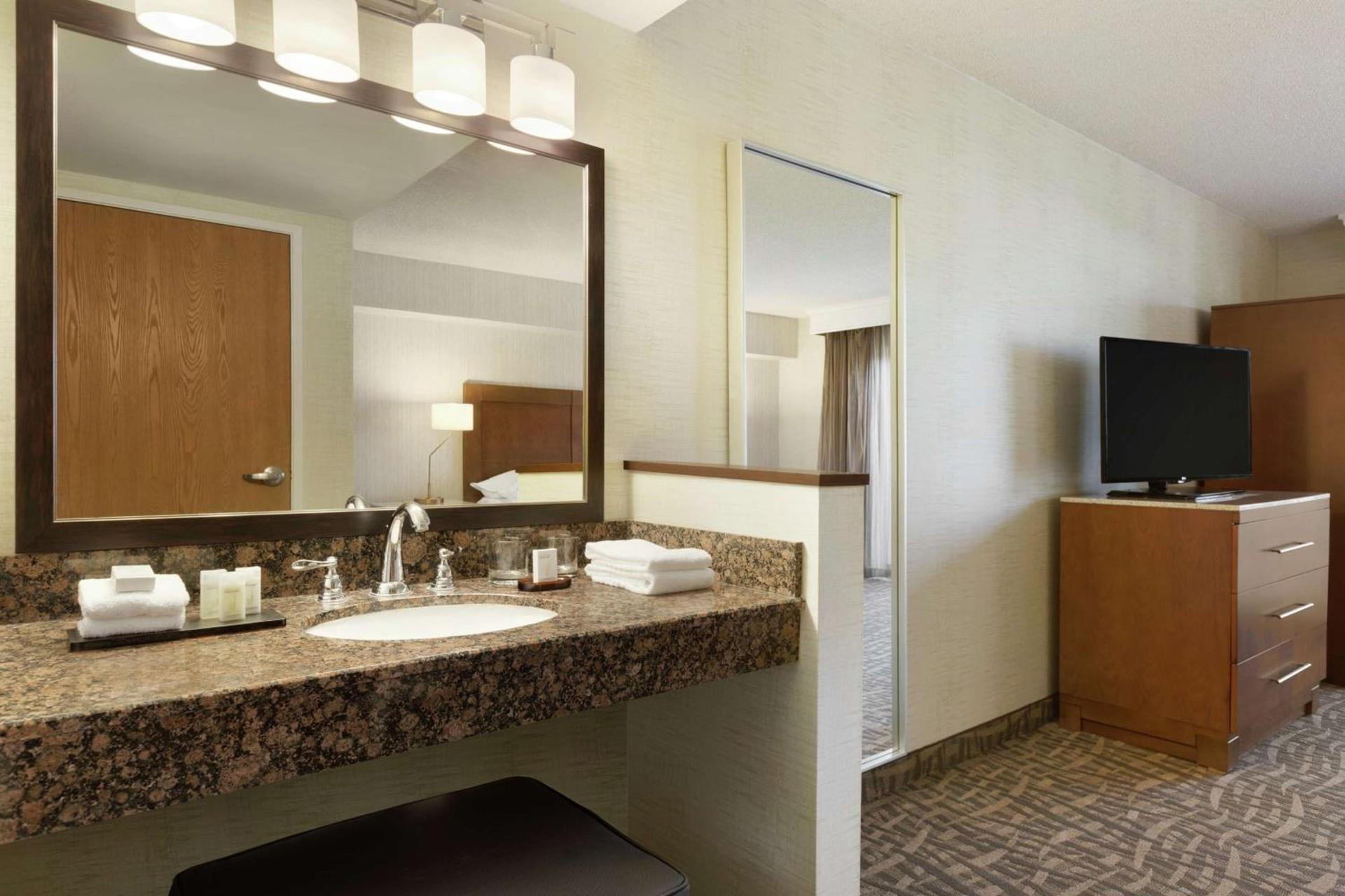 Embassy Suites by Hilton Santa Ana Orange County Airport photo 44