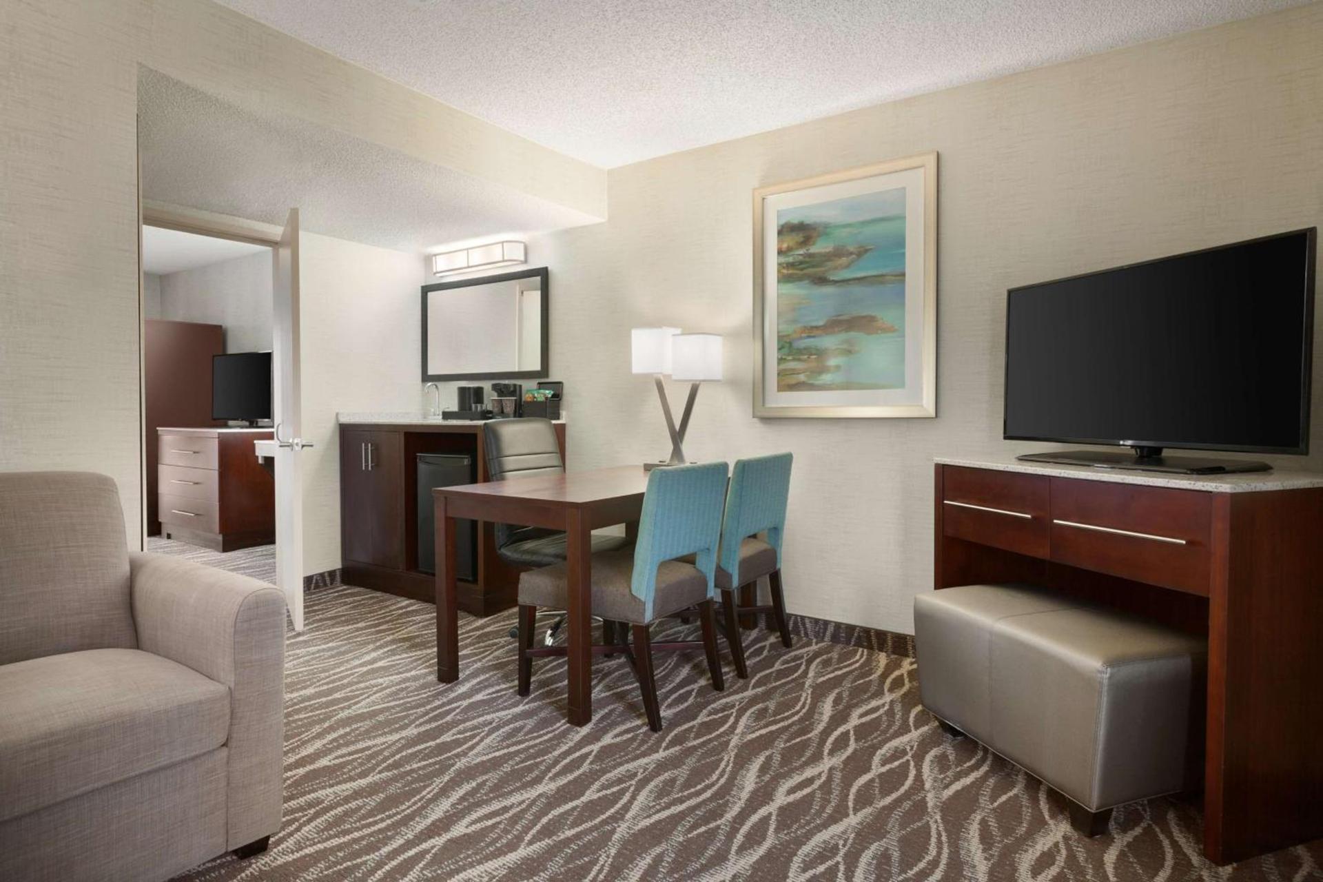 Embassy Suites by Hilton Lompoc Central Coast photo 18