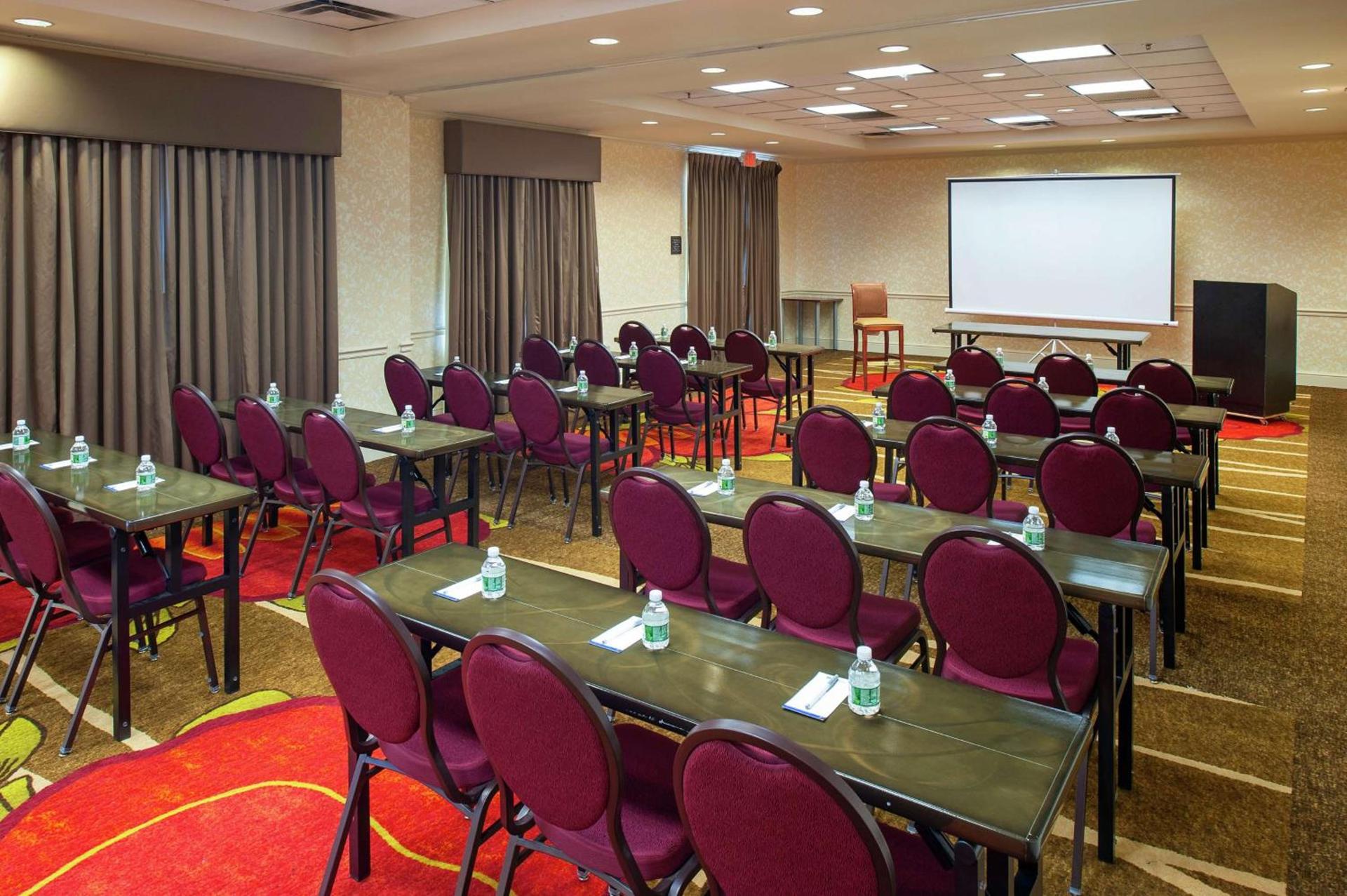 Hilton Garden Inn Allentown Bethlehem Airport photo 26