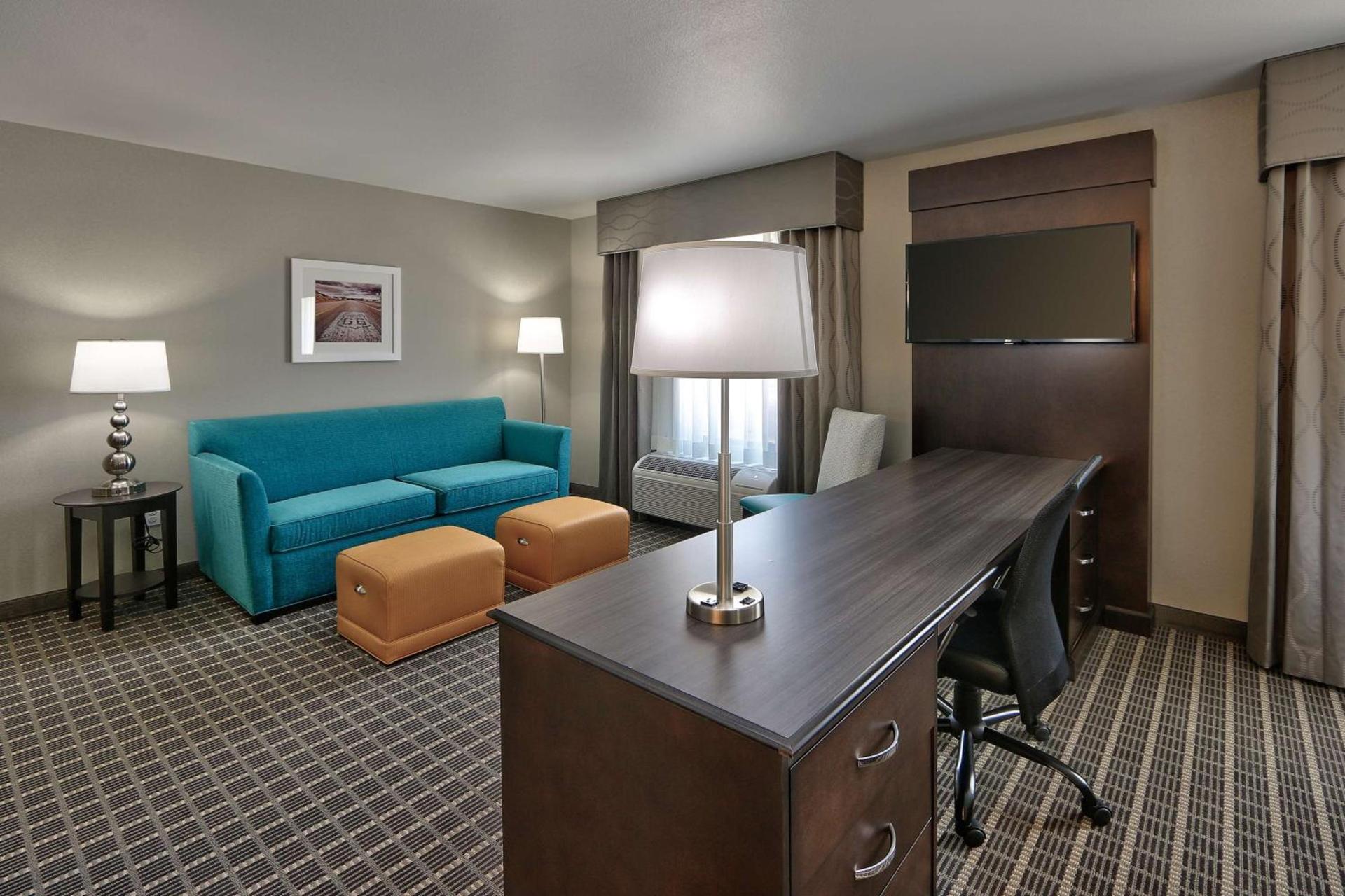 Hampton Inn & Suites Albuquerque Airport photo 25