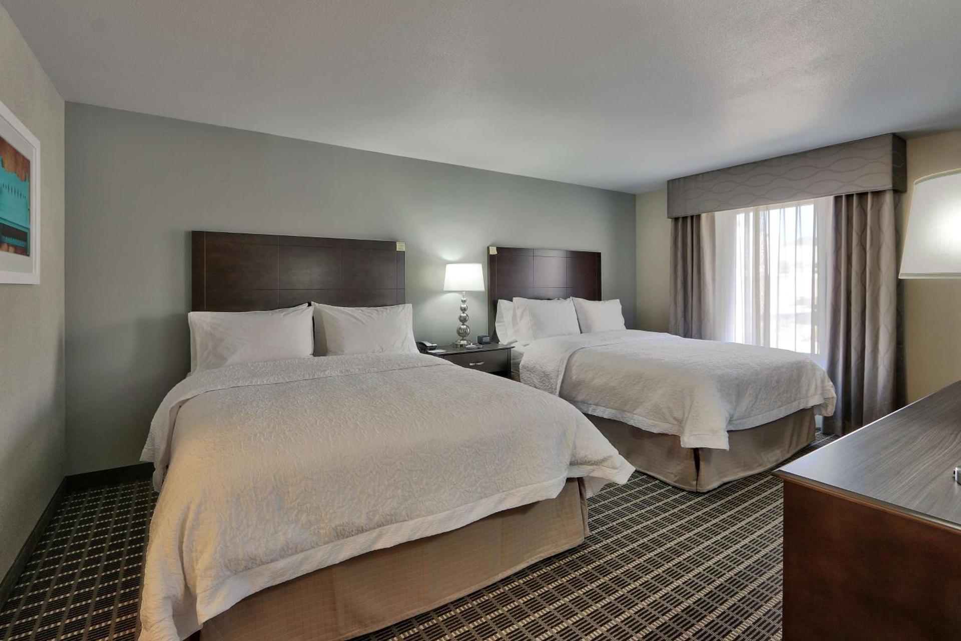 Hampton Inn & Suites Albuquerque Airport photo 30