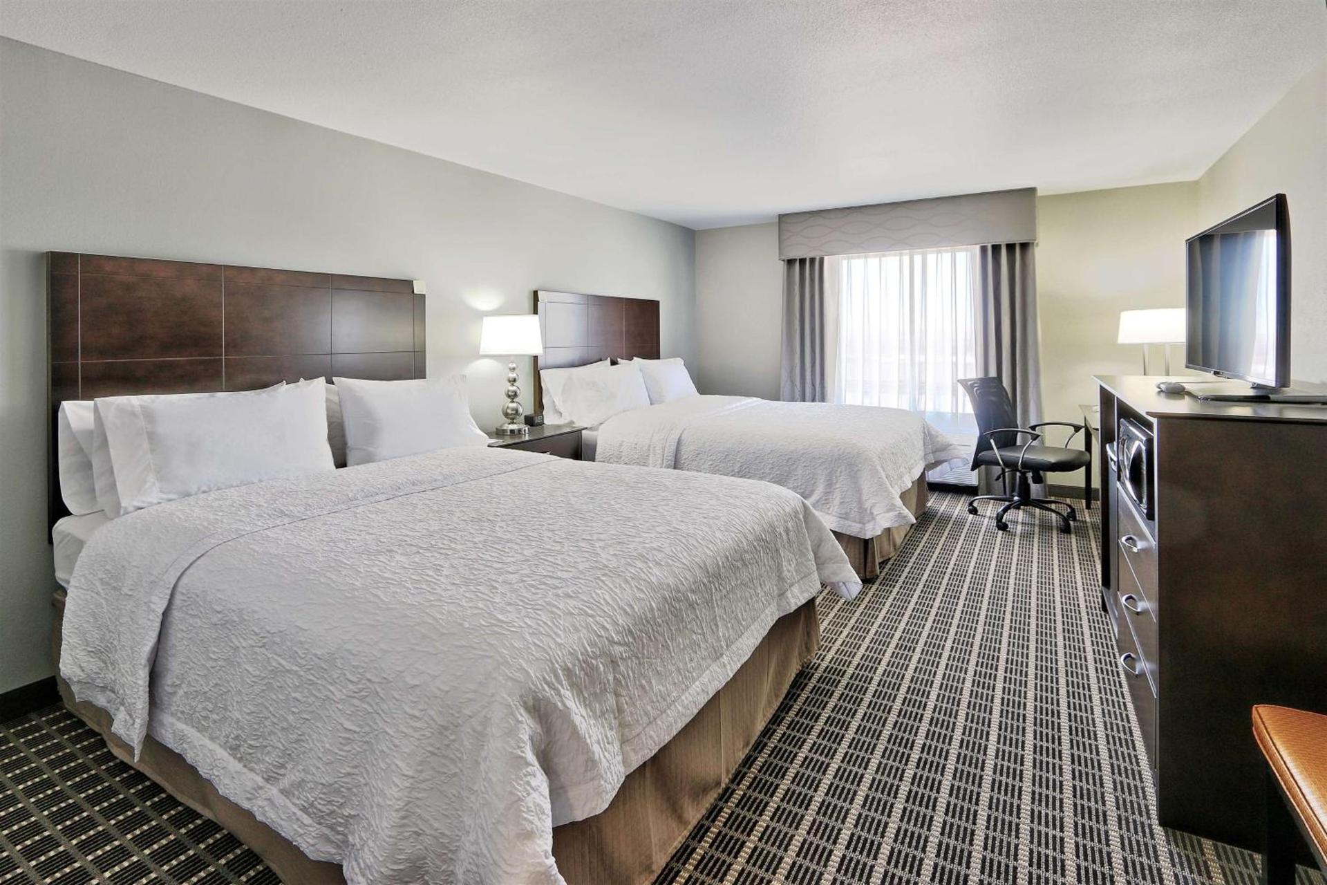 Hampton Inn & Suites Albuquerque Airport photo 40