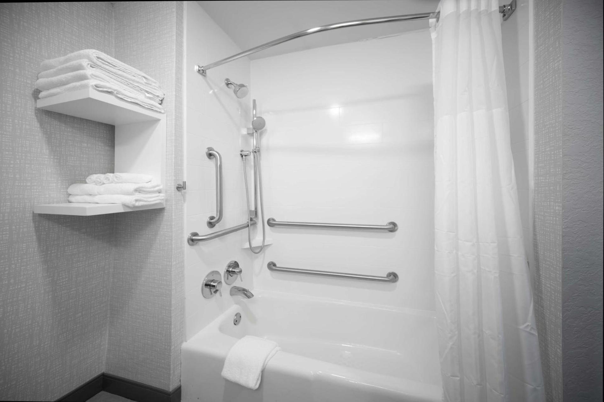 Hampton Inn Egg Harbor Township Atlantic City photo 13