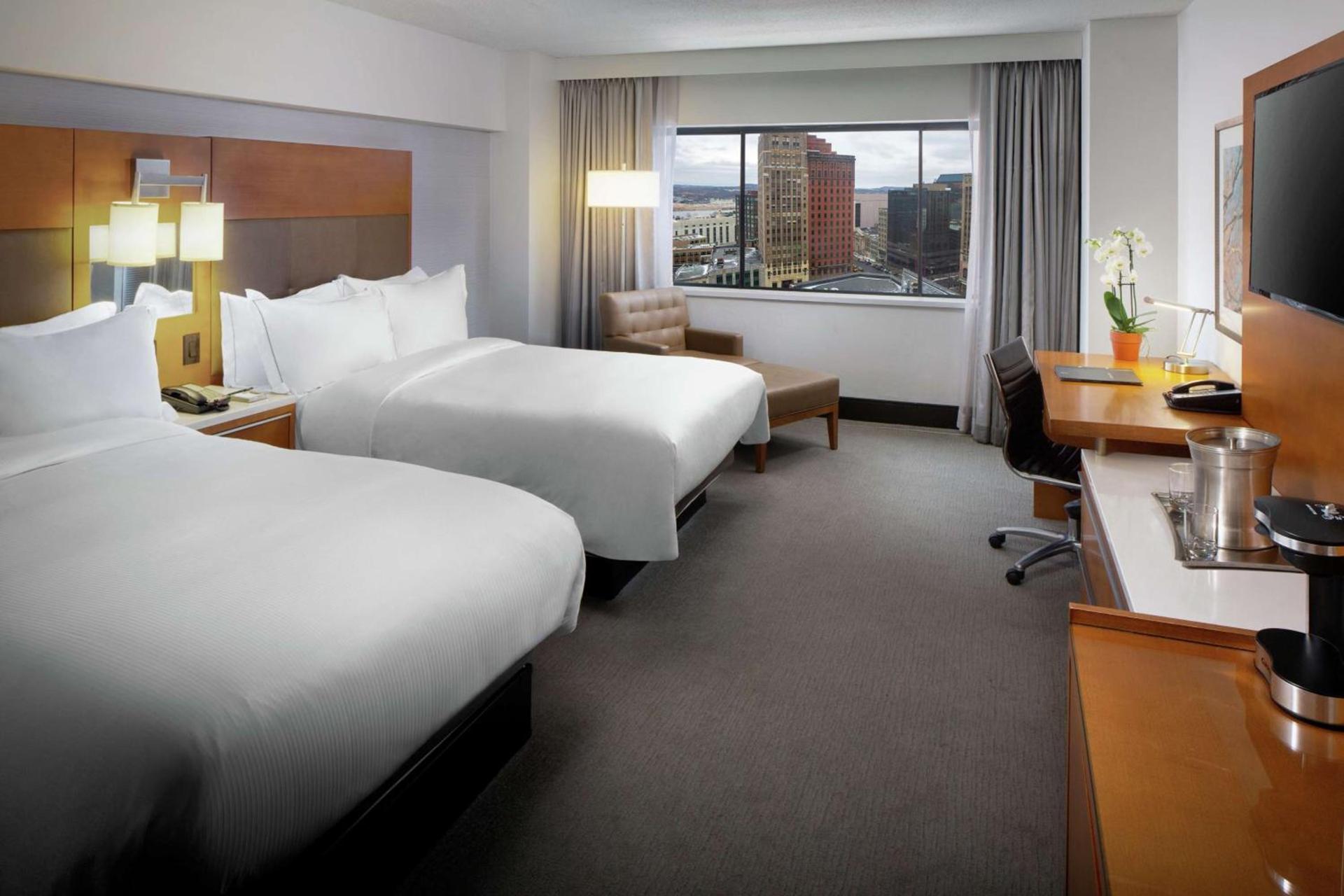 Hilton Albany photo 16