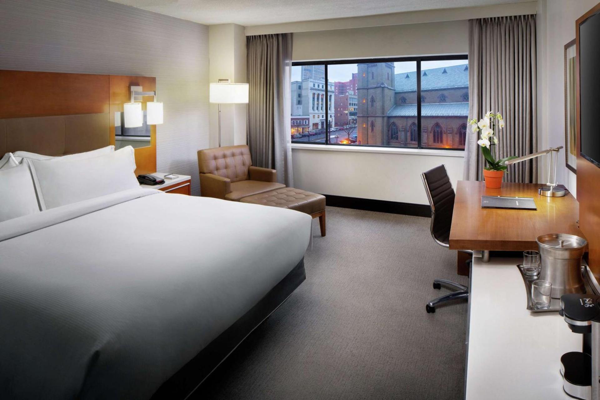 Hilton Albany photo 18