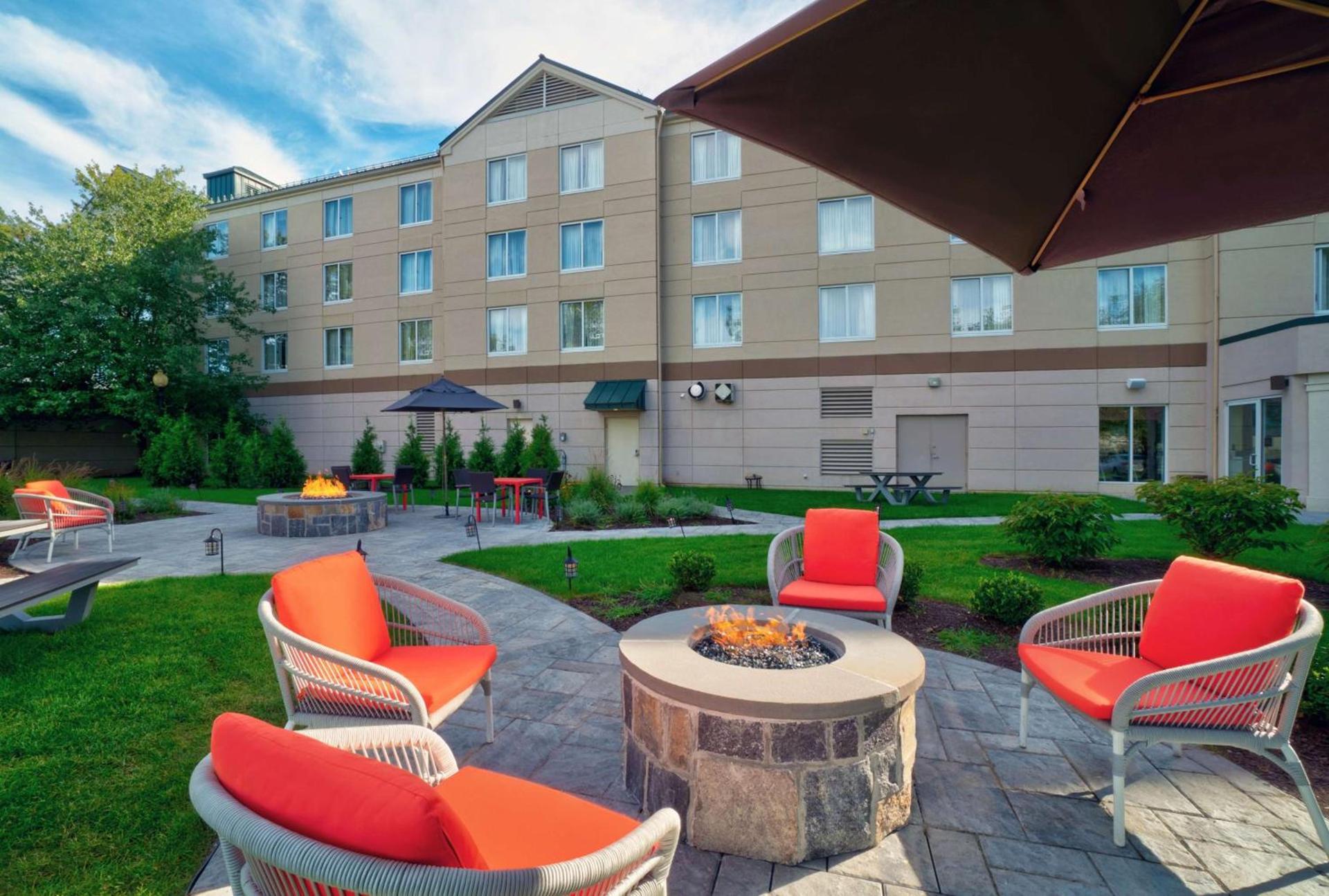 Hilton Garden Inn Saratoga Springs photo 3
