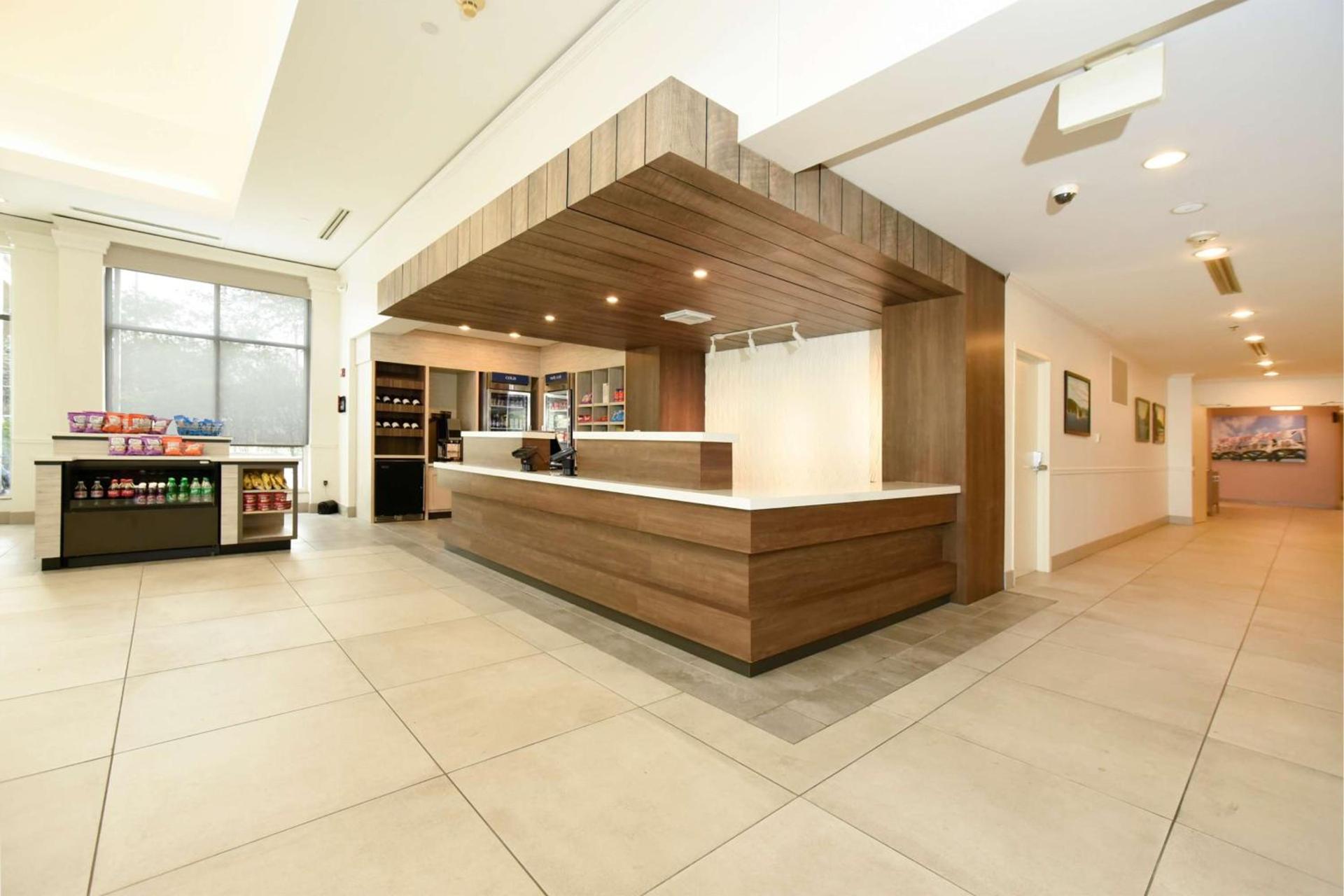 Hilton Garden Inn Saratoga Springs photo 12