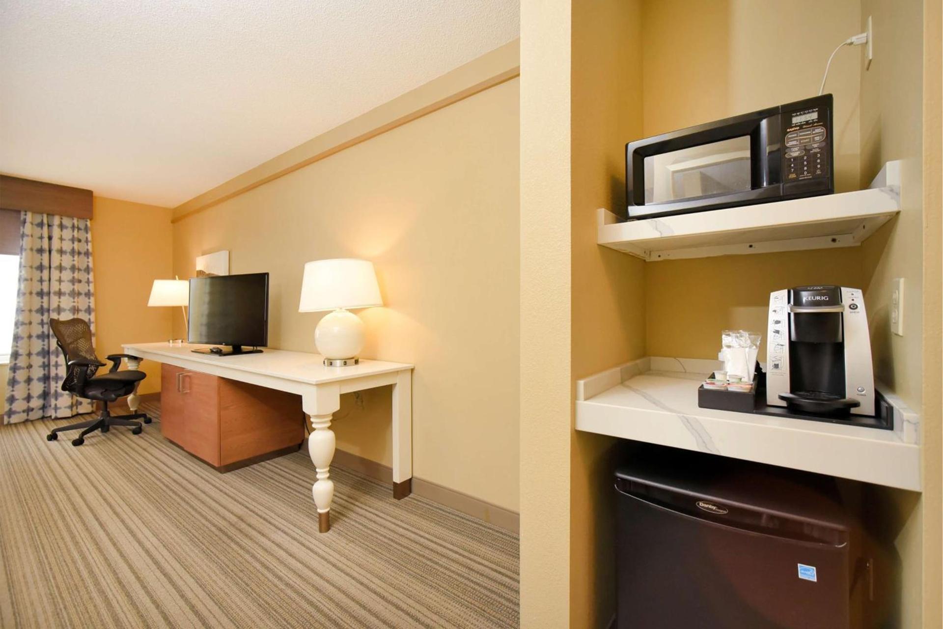 Hilton Garden Inn Saratoga Springs photo 45