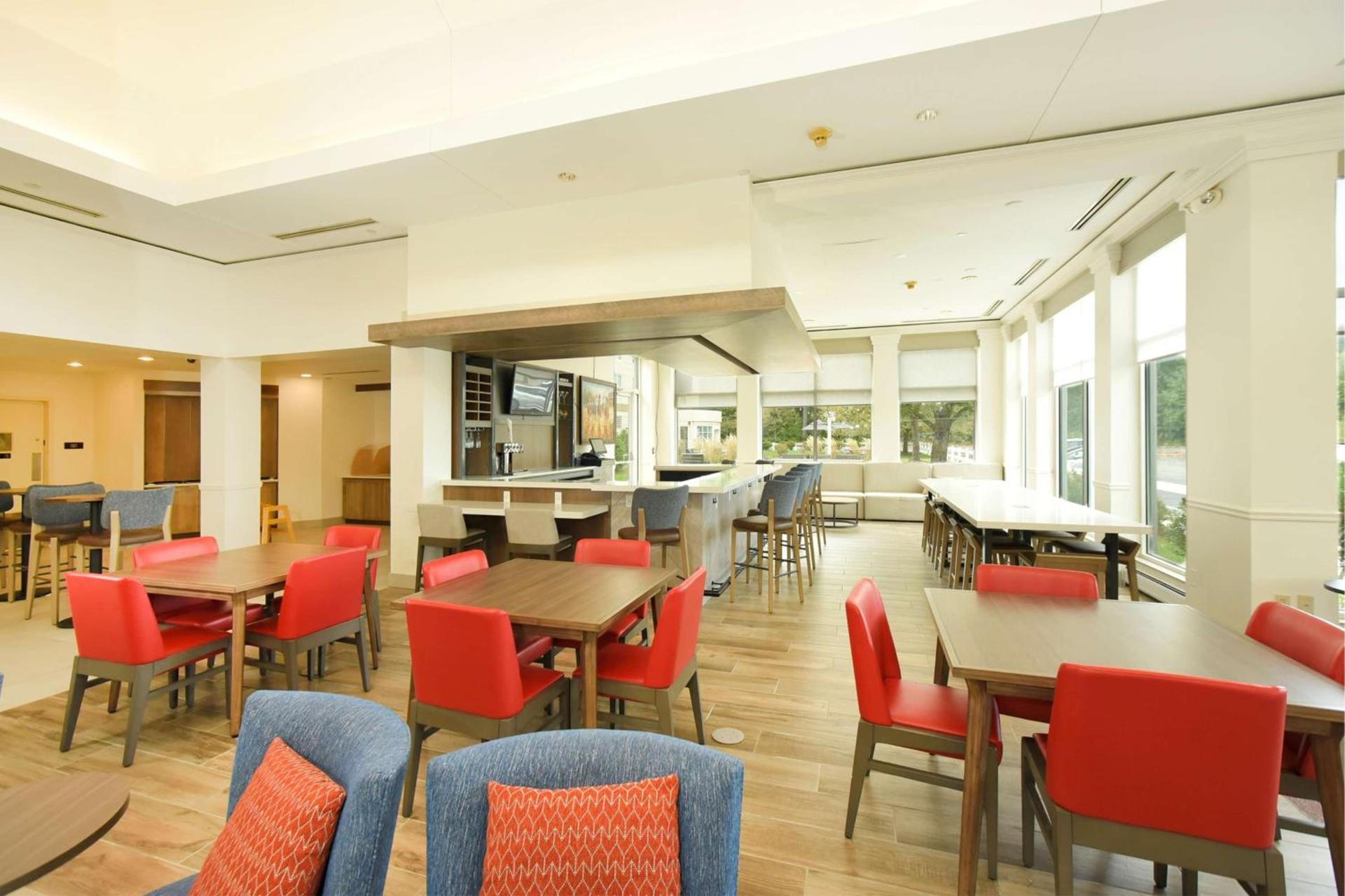Hilton Garden Inn Saratoga Springs photo 77