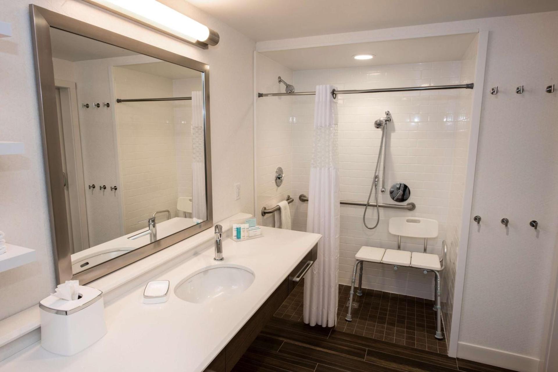Hampton Inn Albany-Western Ave/University Area, NY photo 17