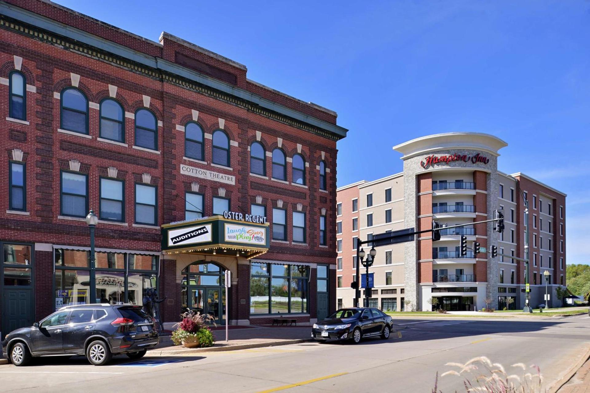 Hampton Inn Cedar Falls Downtown, Ia photo 2