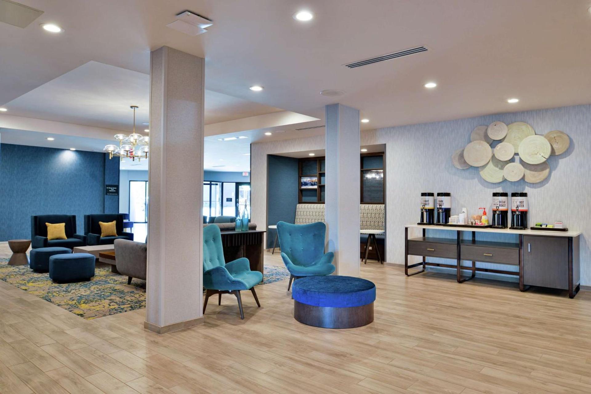 Hampton Inn Cedar Falls Downtown, Ia photo 8