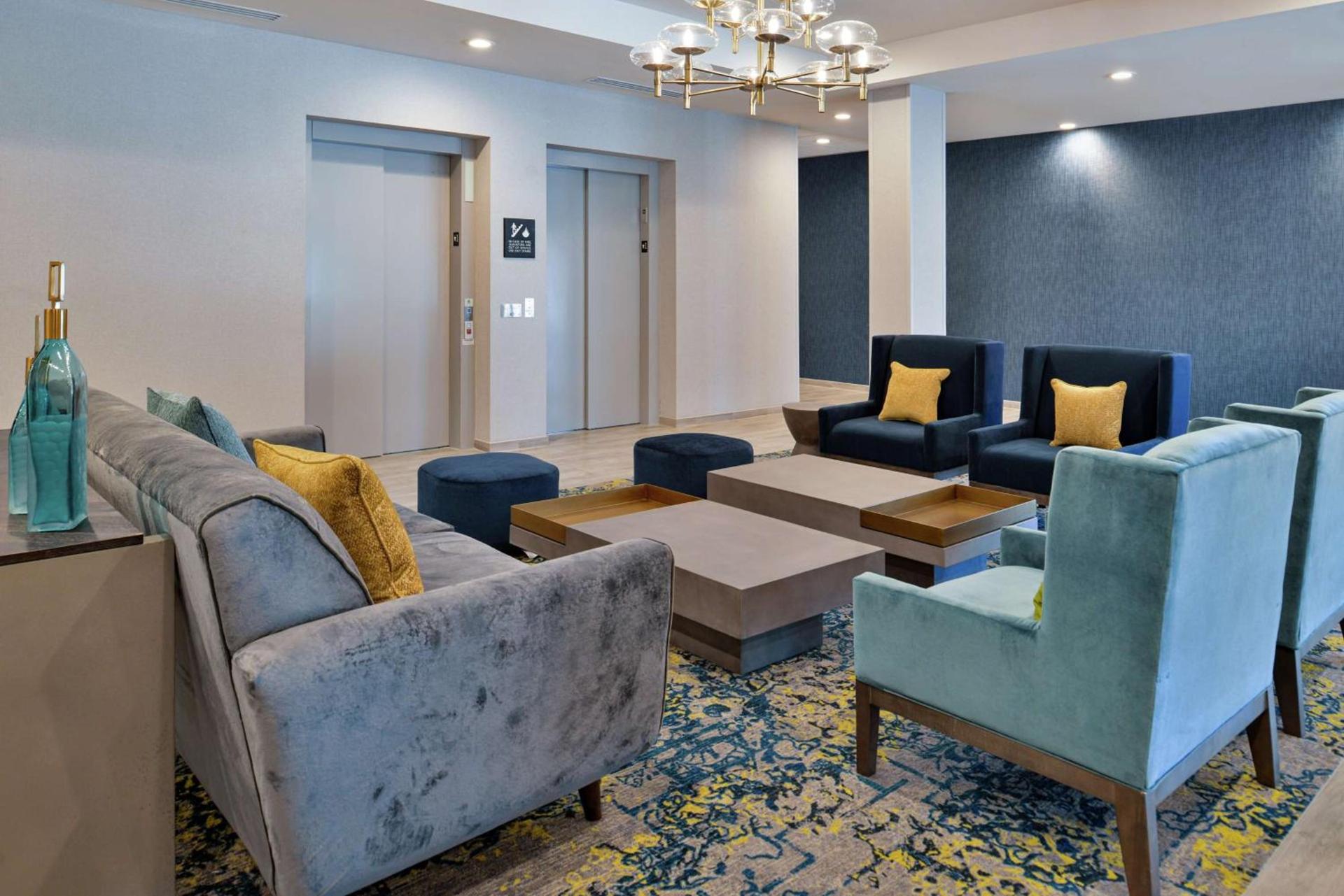 Hampton Inn Cedar Falls Downtown, Ia photo 7