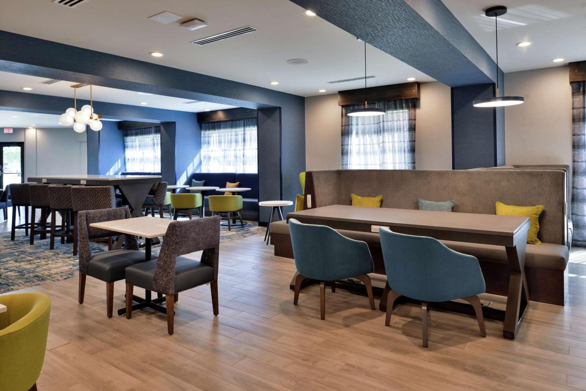 Hampton Inn Cedar Falls Downtown, Ia photo 22