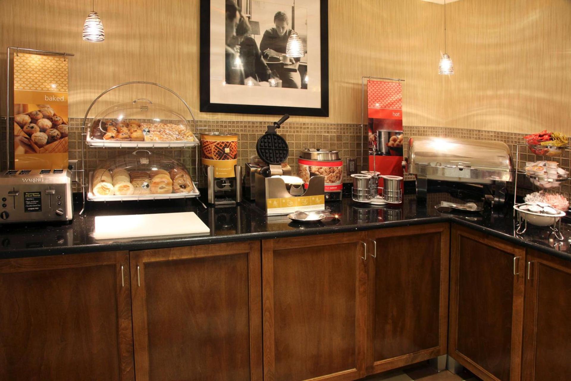 Hampton Inn Richmond/Ashland photo 15