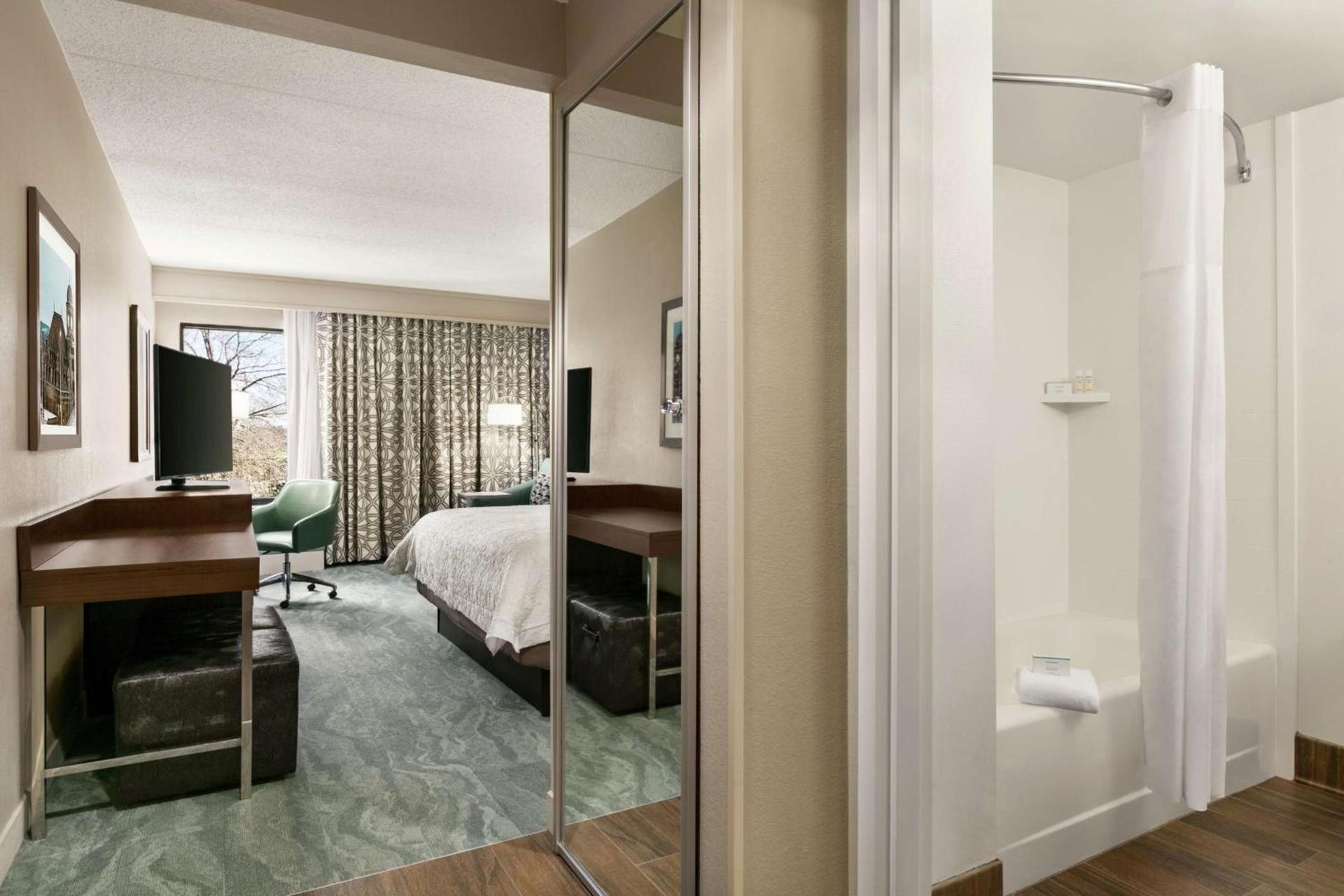 Hampton Inn Richmond/Ashland photo 24