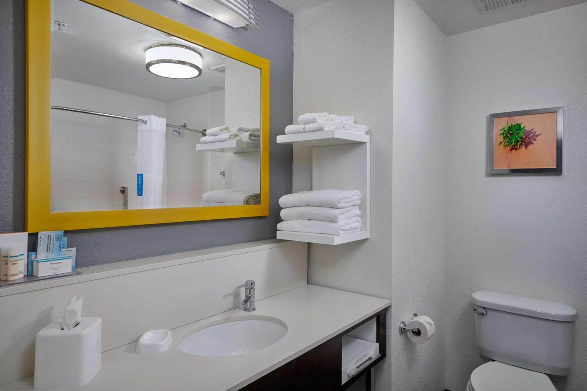 Hampton Inn Alamogordo photo 11