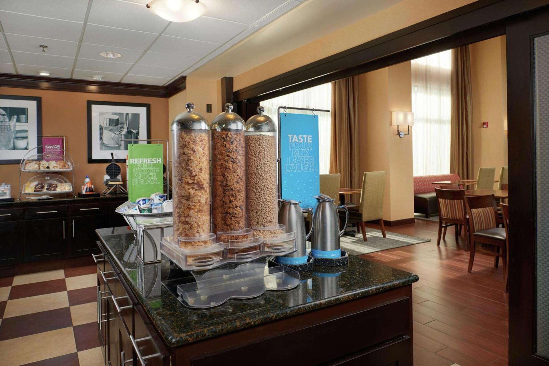 Hampton Inn & Suites Oxford-Anniston photo 16