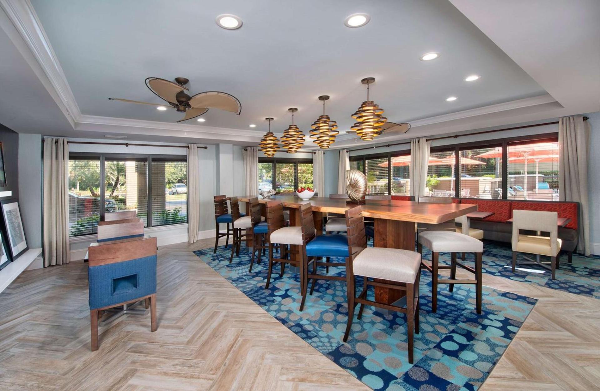 Hampton Inn Naples - I-75 photo 5
