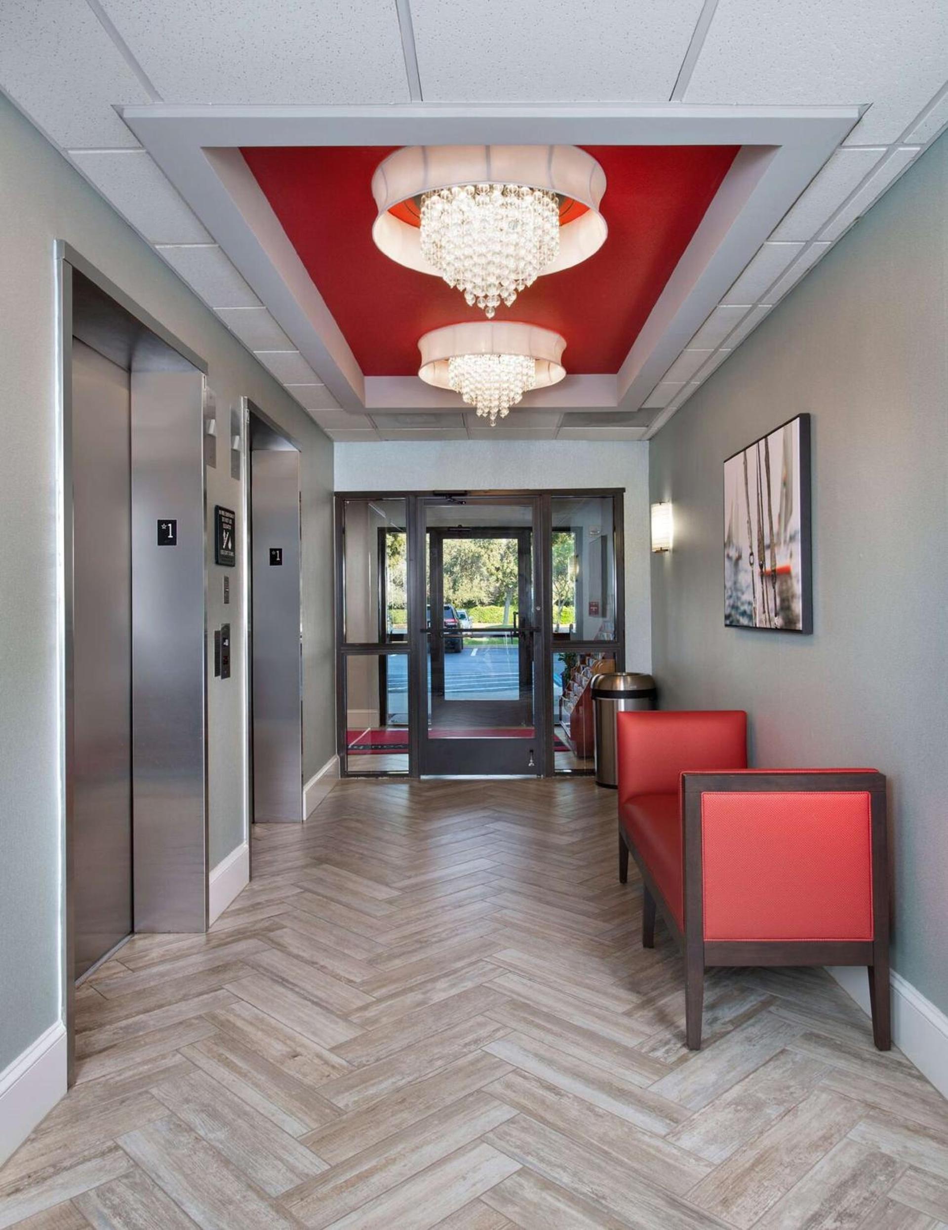Hampton Inn Naples - I-75 photo 4