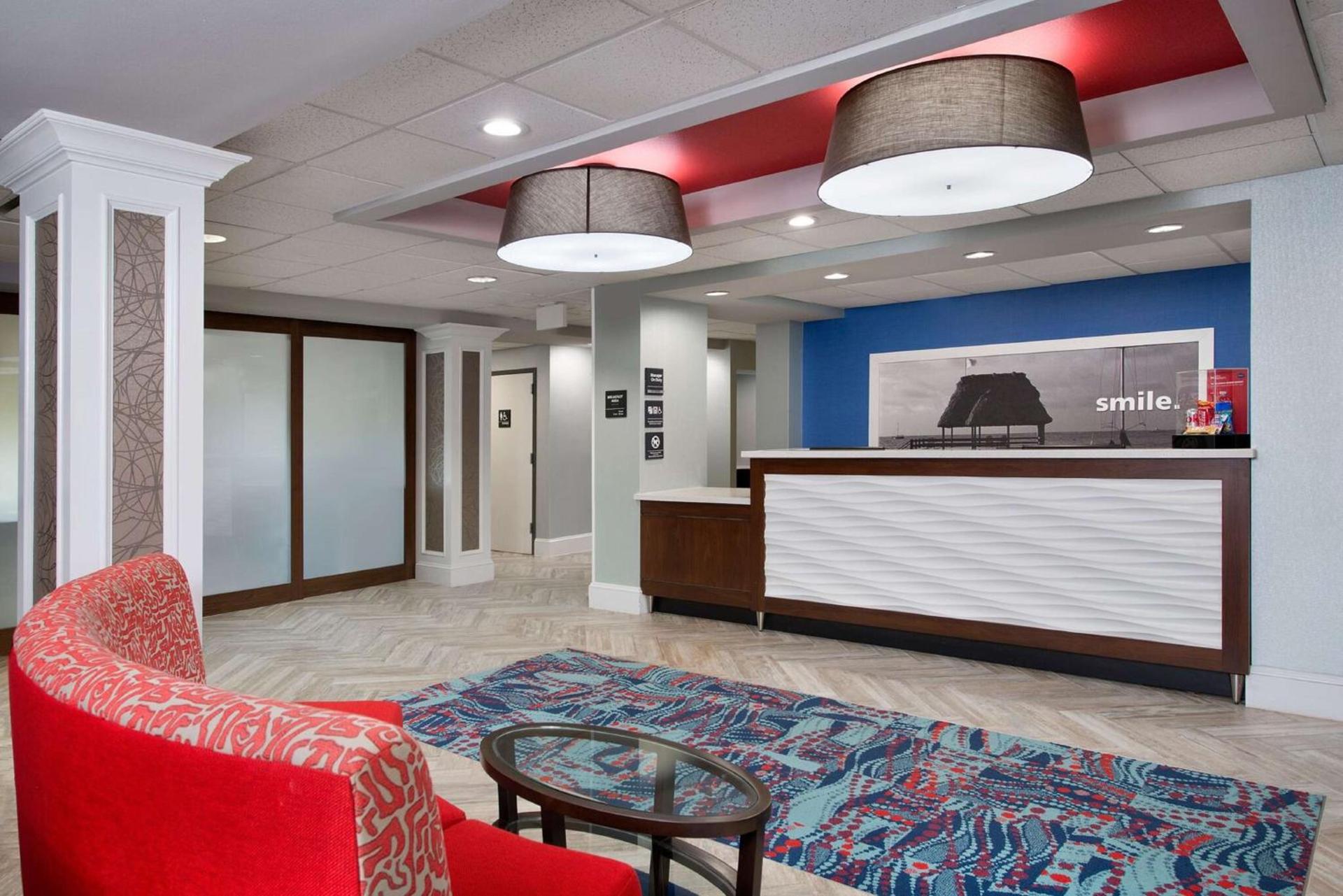 Hampton Inn Naples - I-75 photo 8
