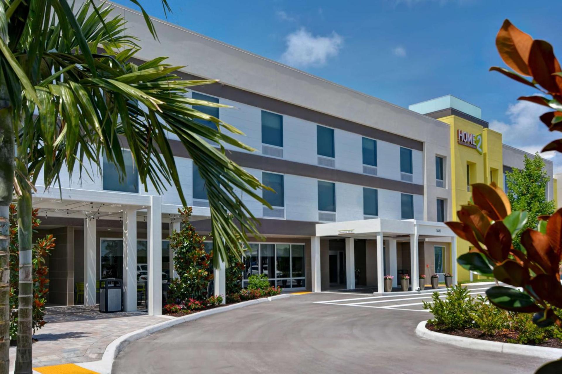 Home2 Suites By Hilton Naples I-75 Pine Ridge Road photo 1