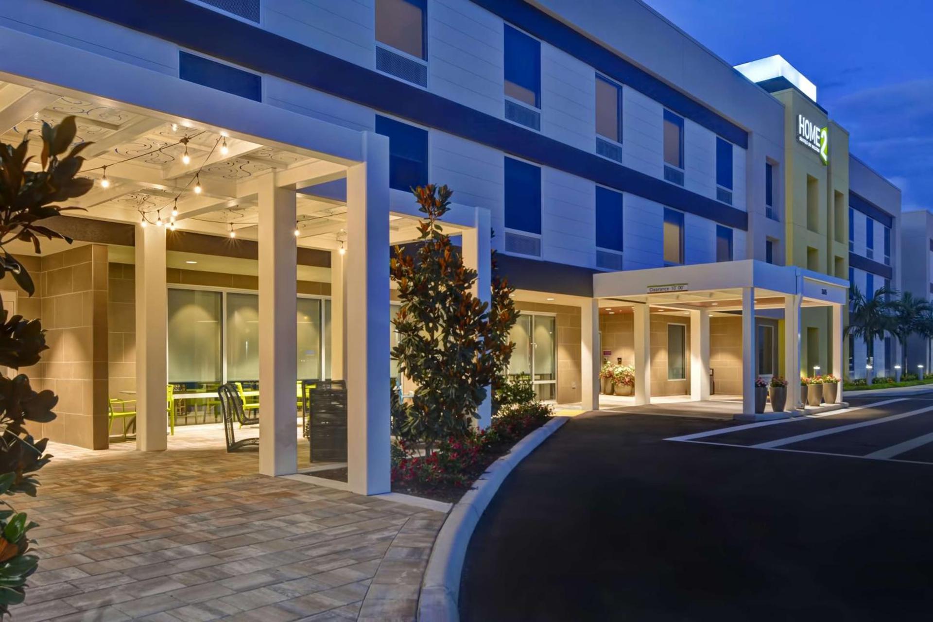 Home2 Suites By Hilton Naples I-75 Pine Ridge Road photo 6