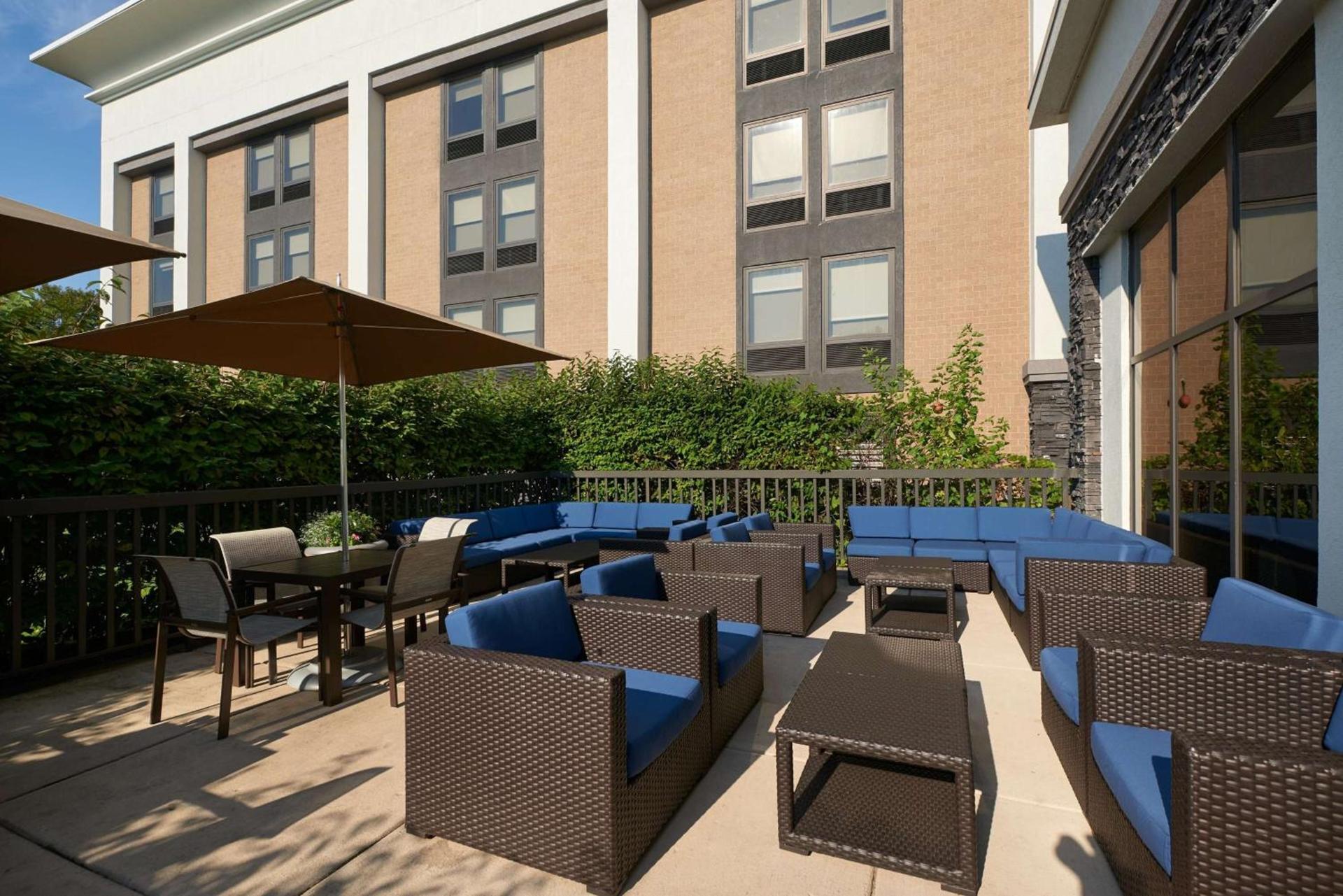 Hampton Inn Ann Arbor-South photo 2