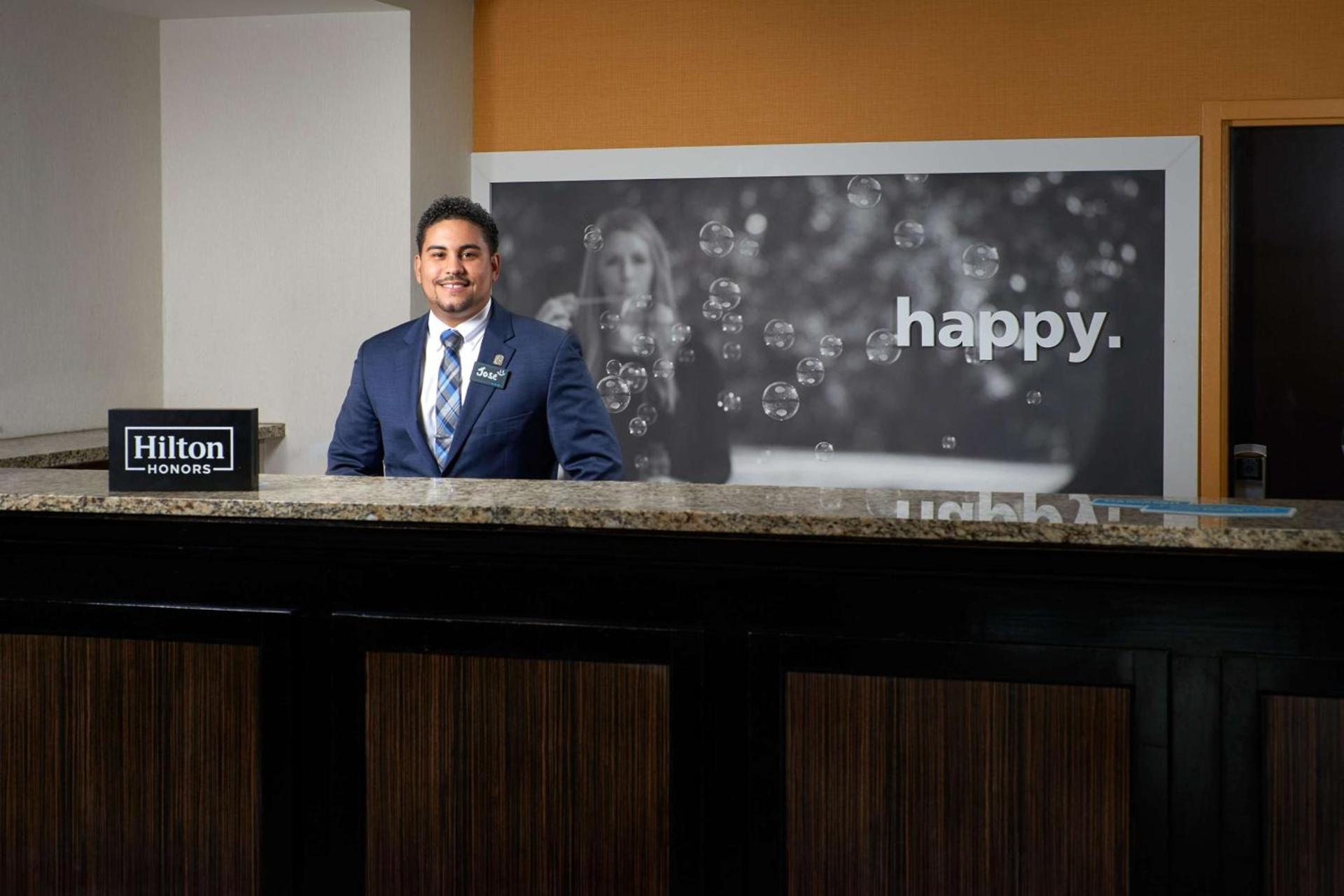 Hampton Inn Ann Arbor-South photo 12