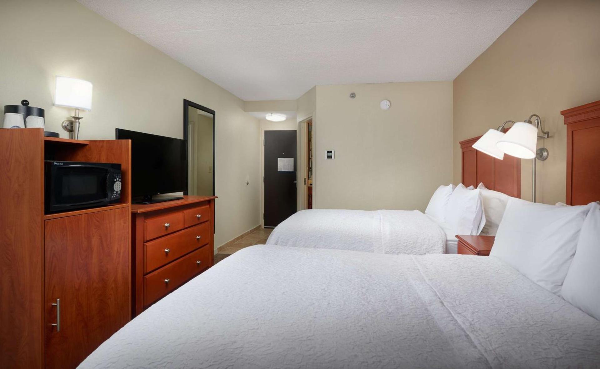 Hampton Inn Ann Arbor-South photo 30