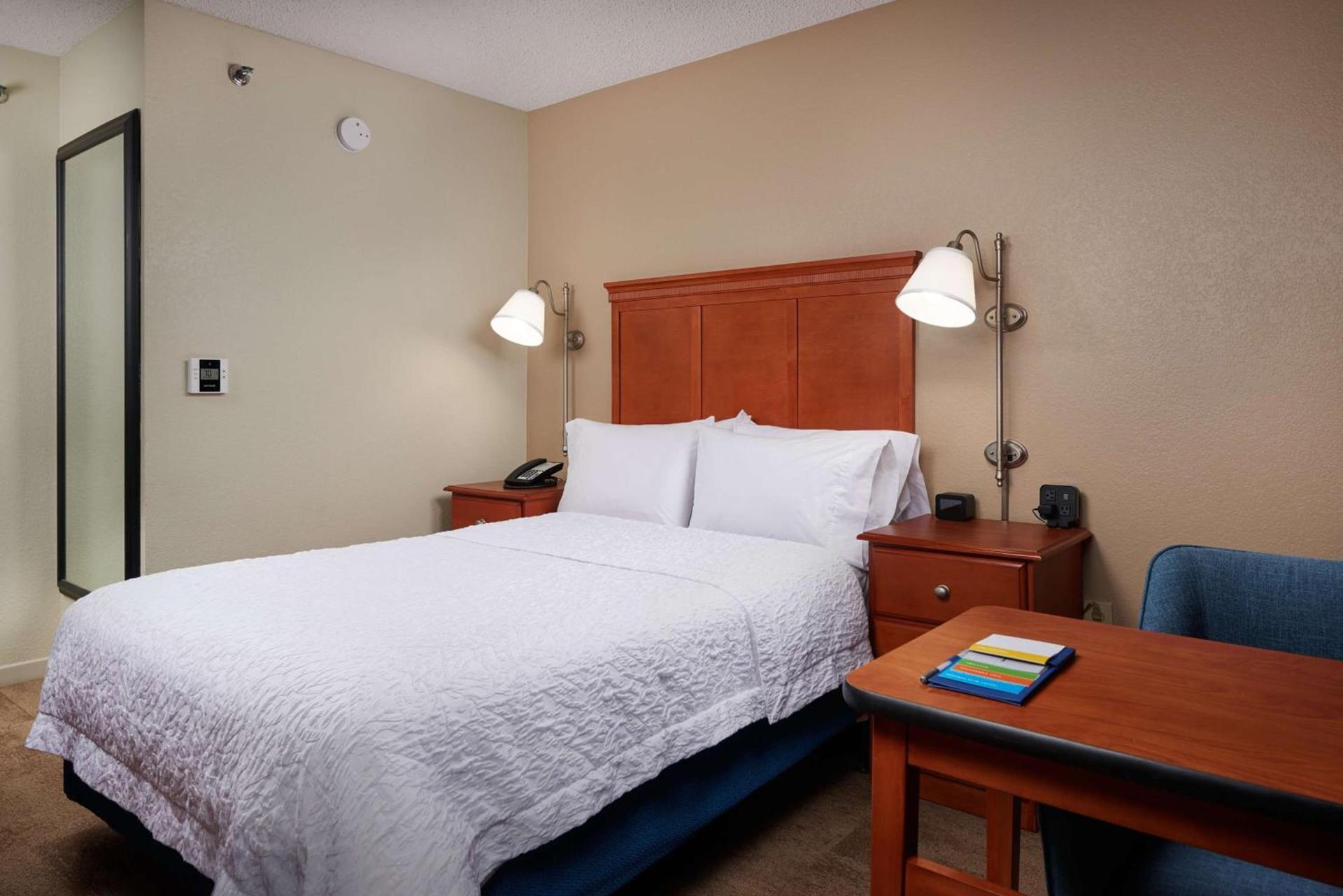 Hampton Inn Ann Arbor-South photo 37