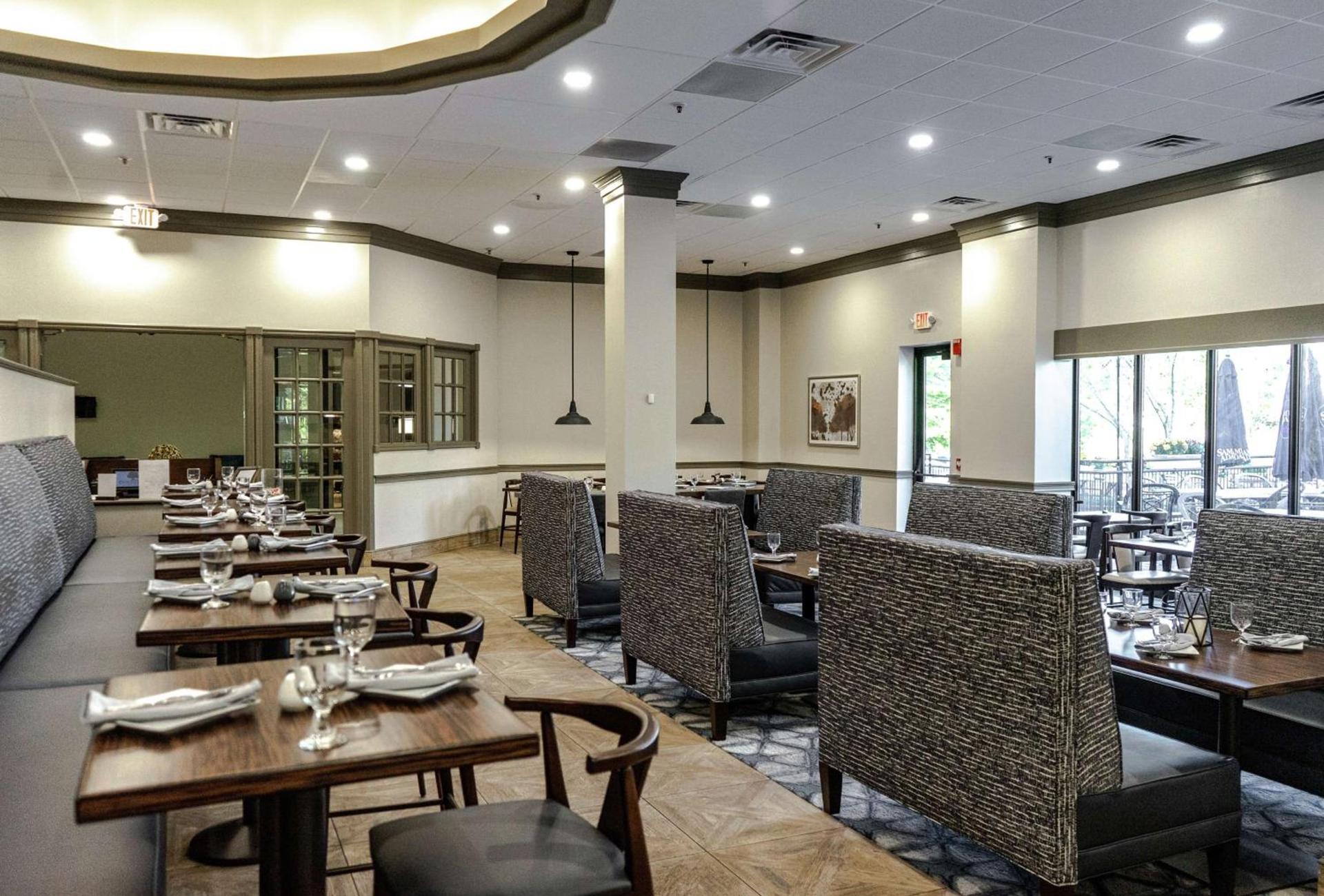 DoubleTree by Hilton Nashua photo 8