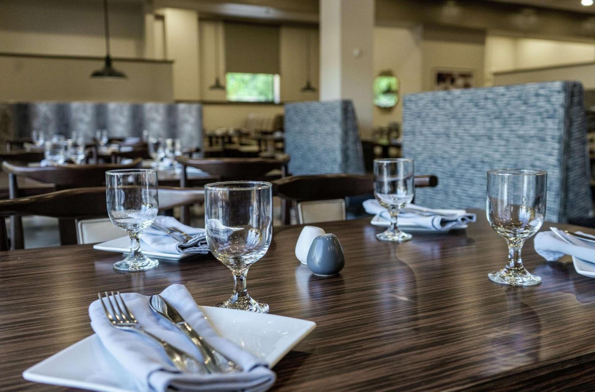 DoubleTree by Hilton Nashua photo 9