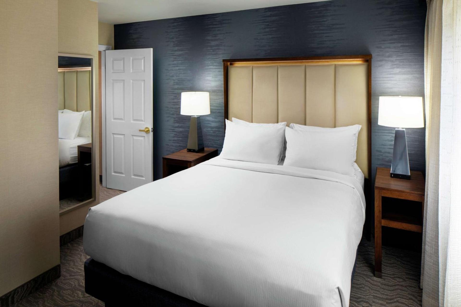 DoubleTree by Hilton Nashua photo 21