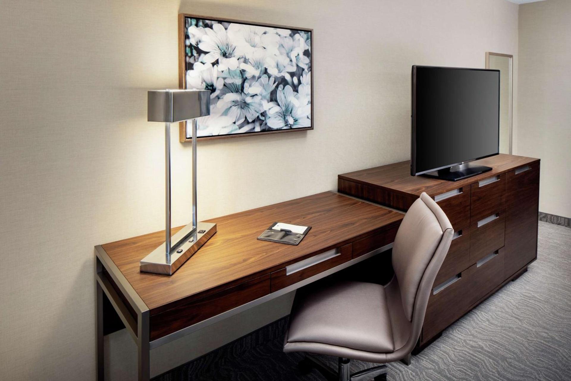 DoubleTree by Hilton Nashua photo 29