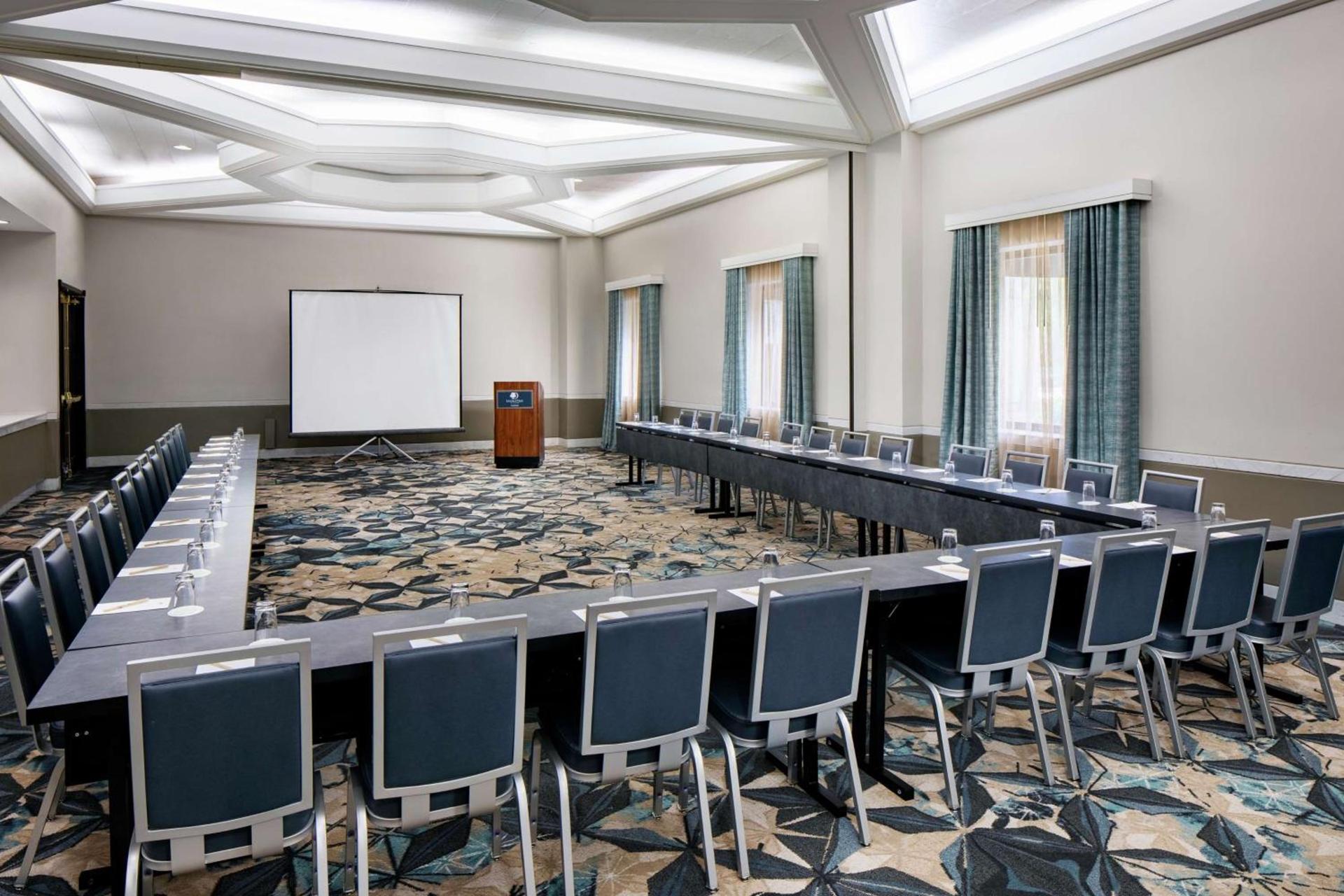 DoubleTree by Hilton Nashua photo 40