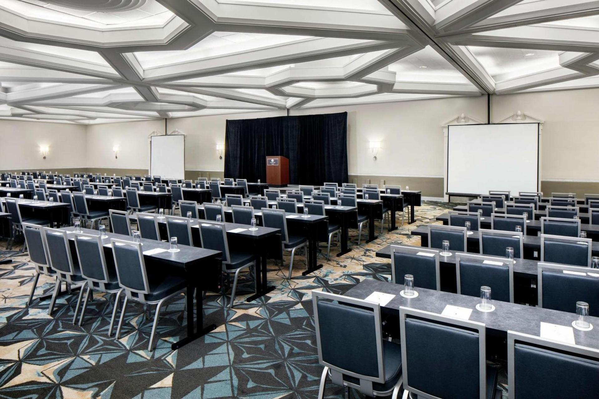 DoubleTree by Hilton Nashua photo 44