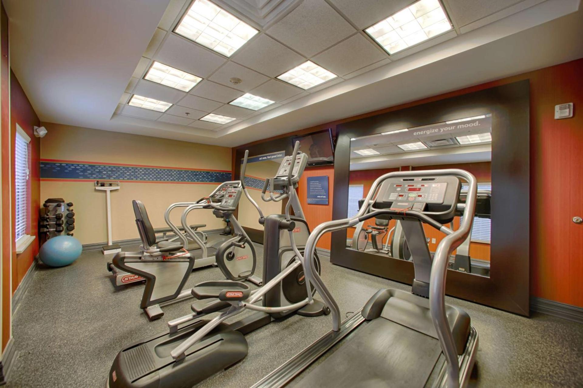 Hampton Inn Atlanta-Canton photo 9