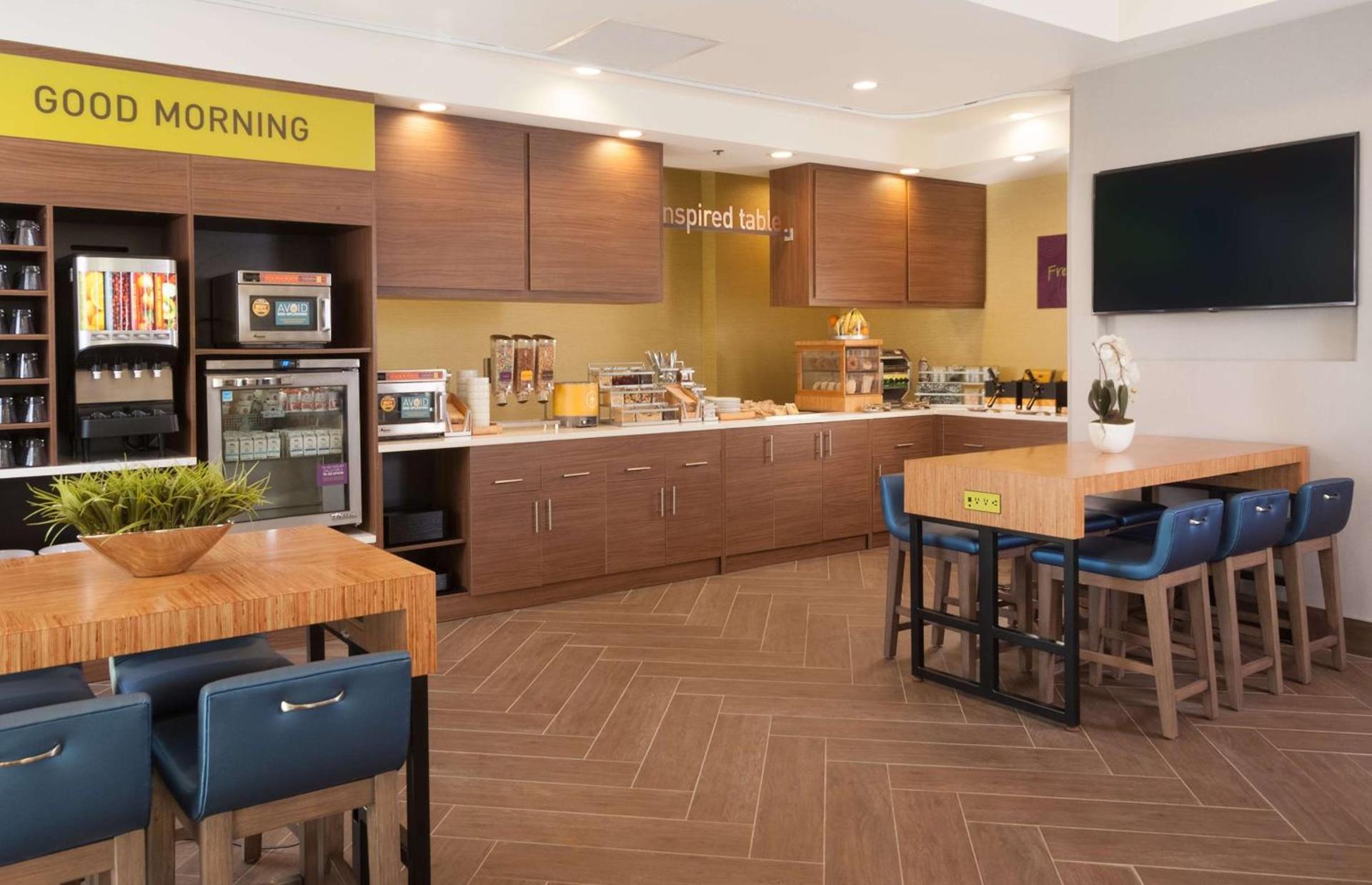 Home2 Suites By Hilton Atlanta Perimeter Center photo 12
