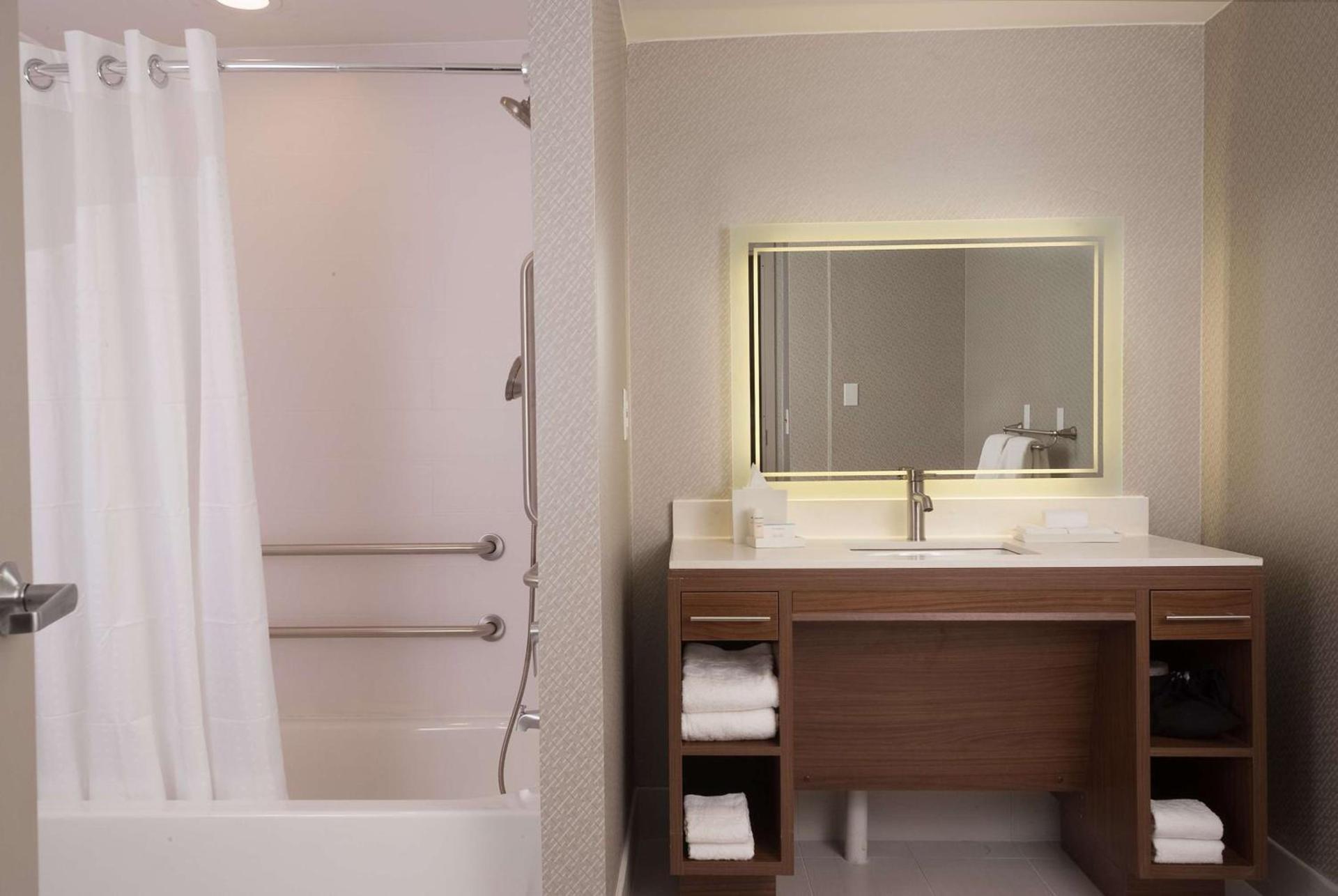 Home2 Suites By Hilton Atlanta Perimeter Center photo 22