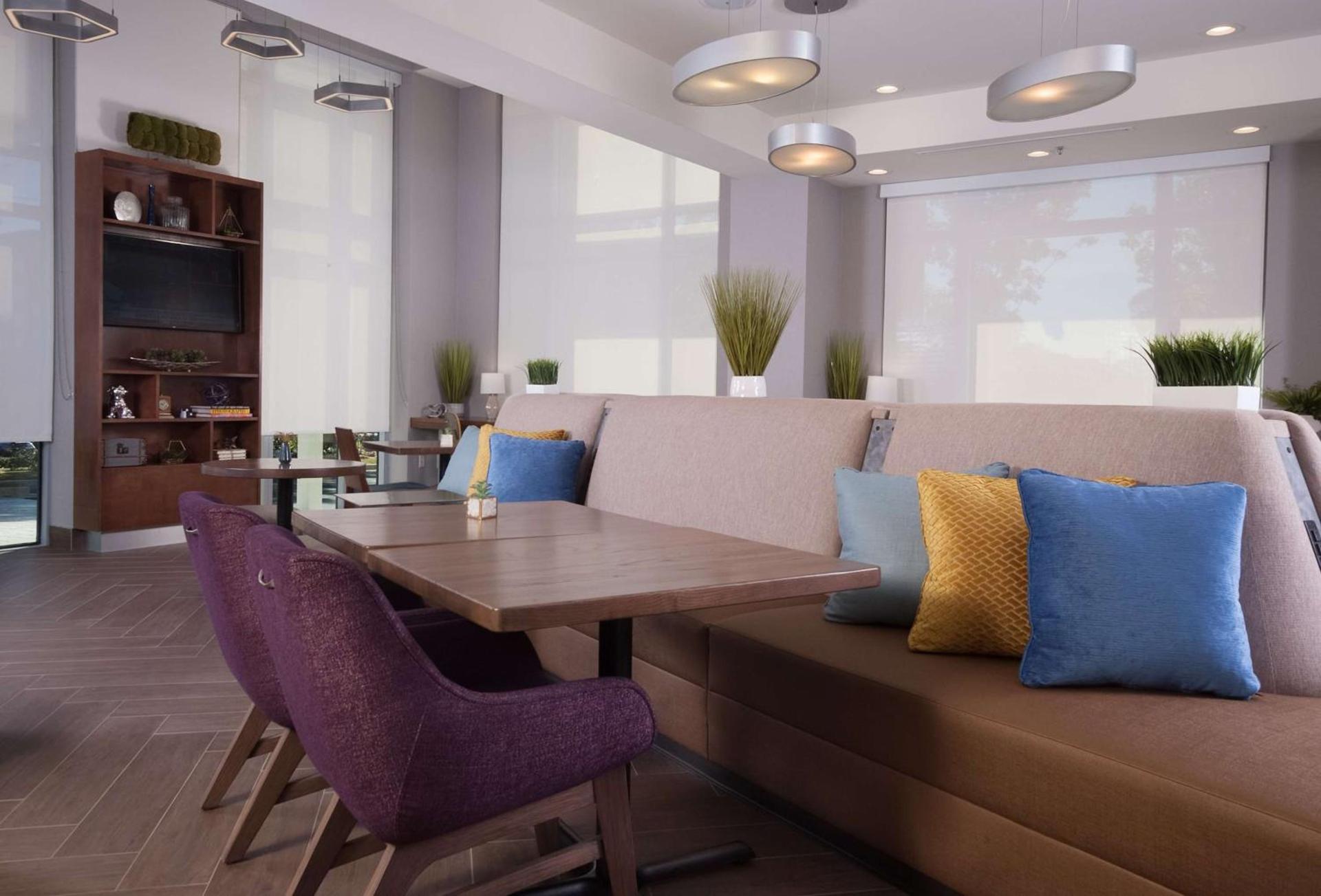 Home2 Suites By Hilton Atlanta Perimeter Center photo 41