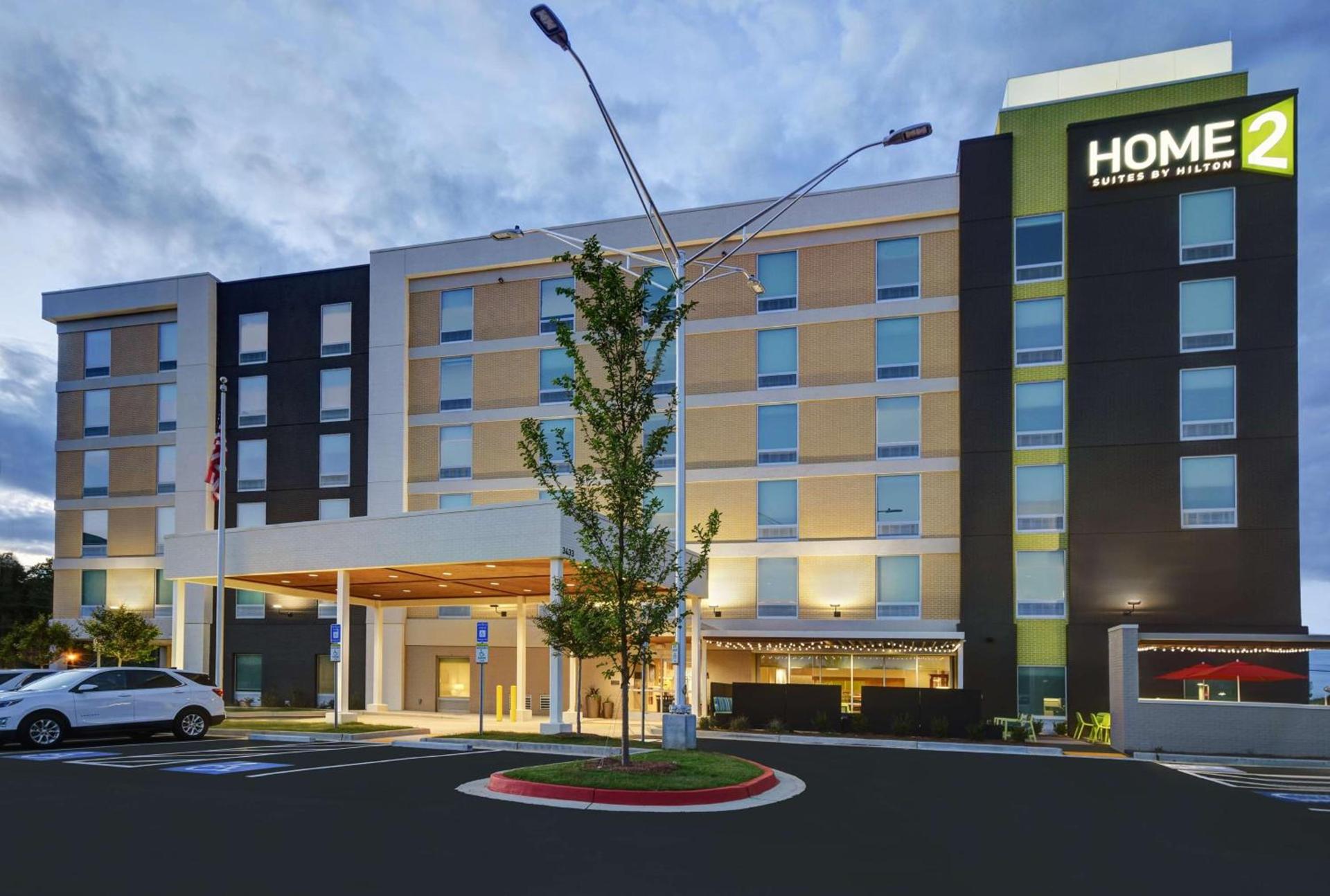 Home2 Suites by Hilton Atlanta Airport North photo 2