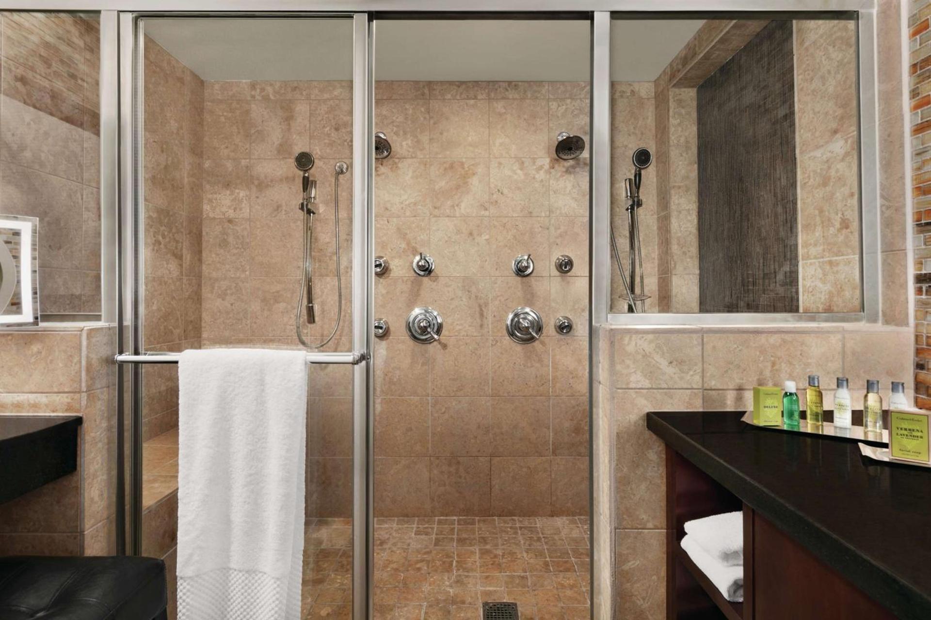 DoubleTree by Hilton Atlanta Northeast/Northlake photo 14