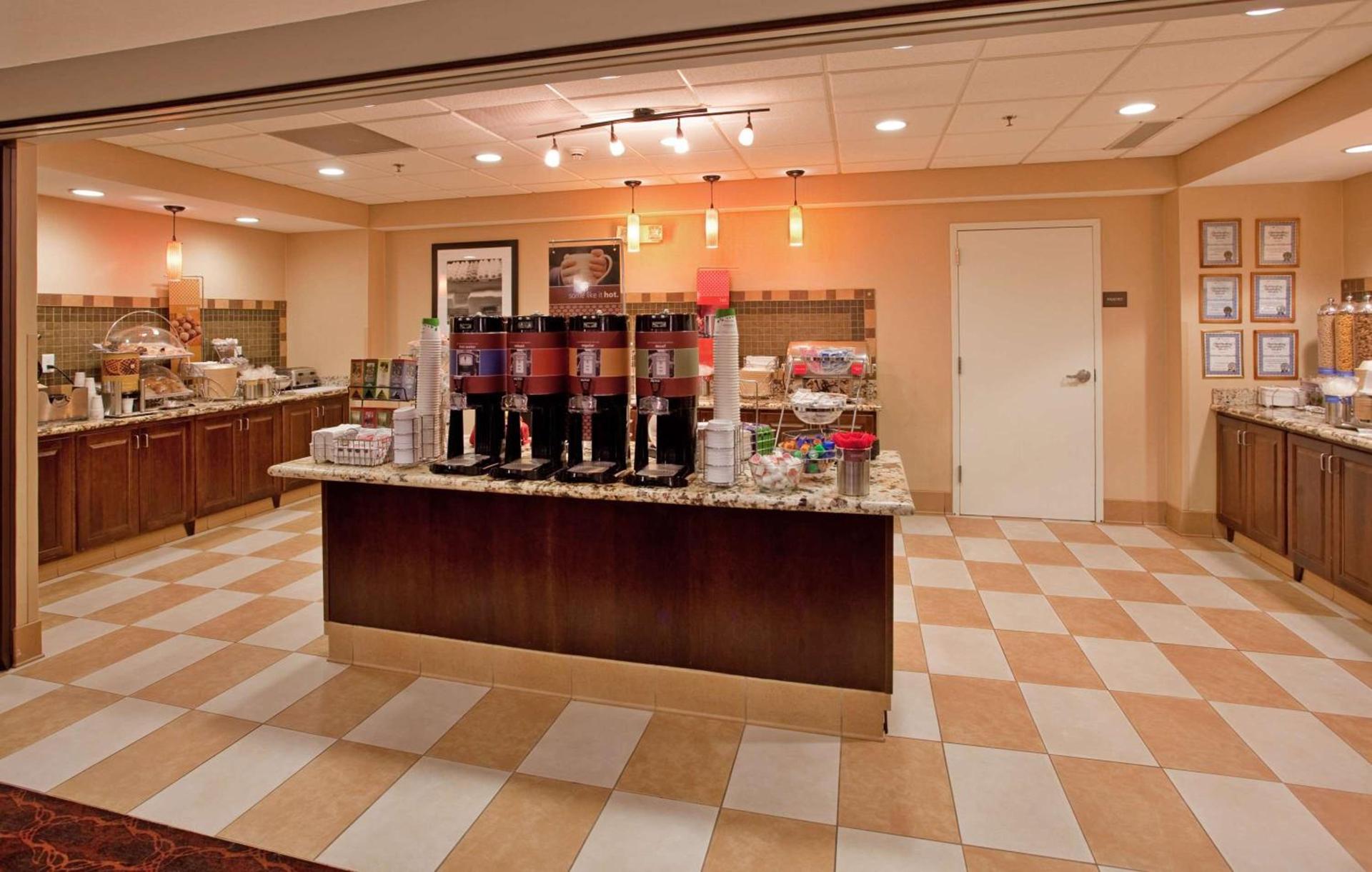 Hampton Inn & Suites Watertown photo 6