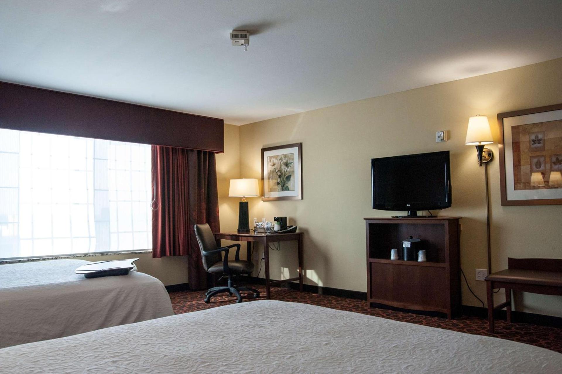 Hampton Inn & Suites Watertown photo 23