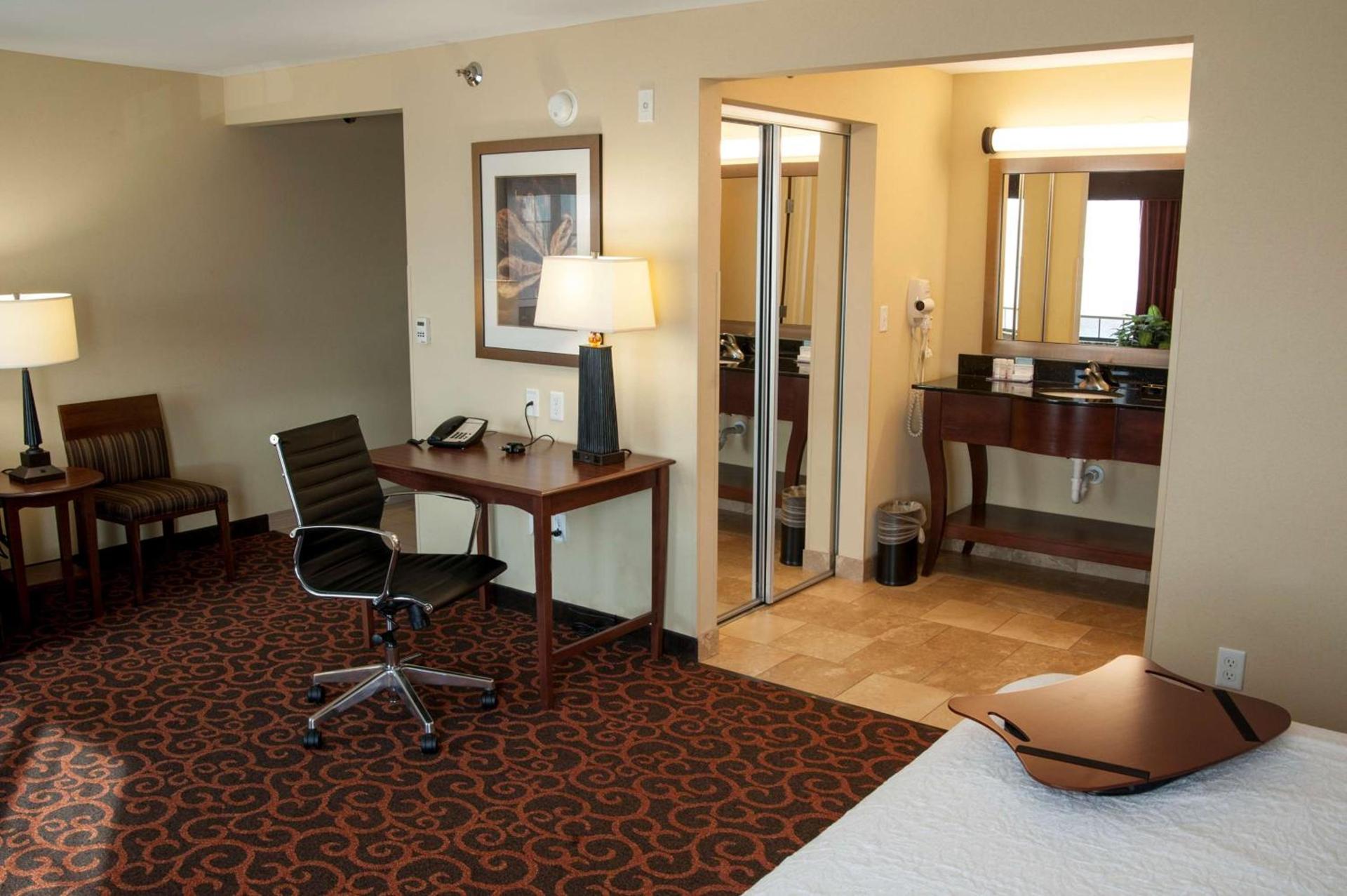 Hampton Inn & Suites Watertown photo 25
